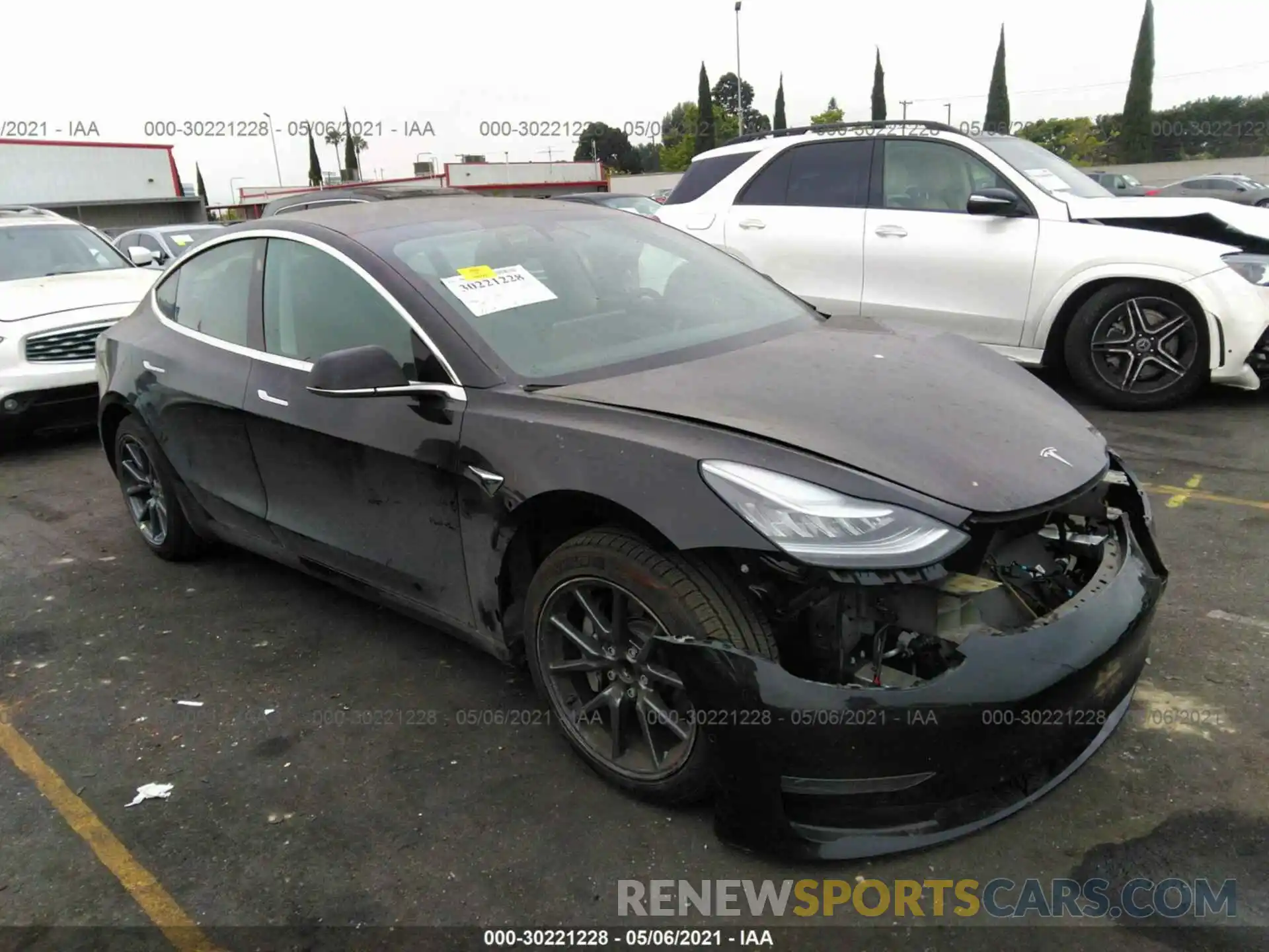 1 Photograph of a damaged car 5YJ3E1EA4LF657640 TESLA MODEL 3 2020