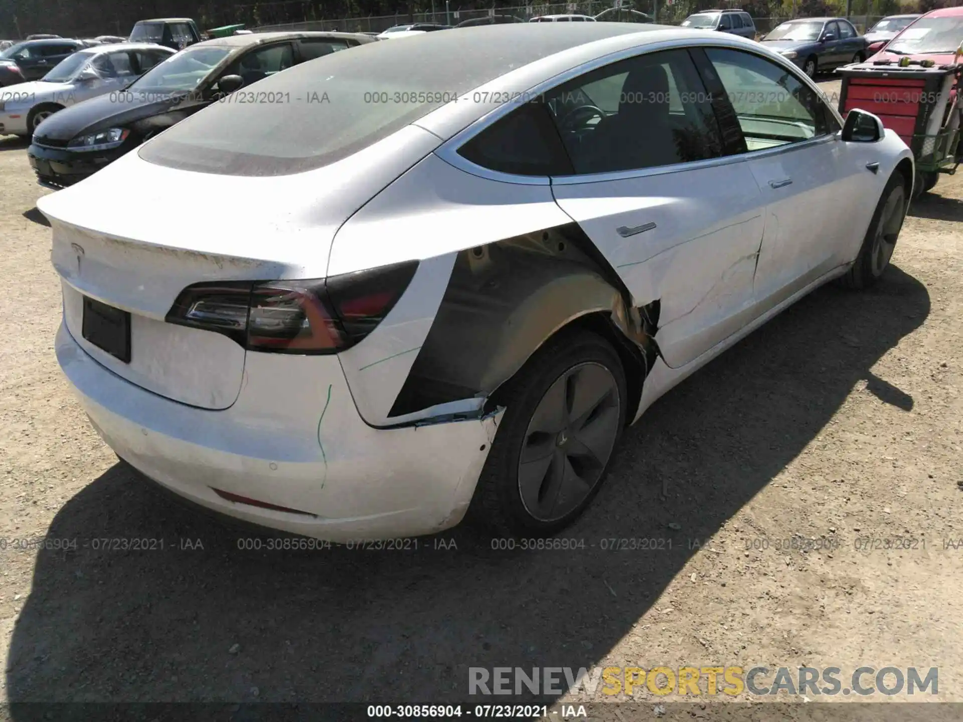 4 Photograph of a damaged car 5YJ3E1EA4LF659761 TESLA MODEL 3 2020