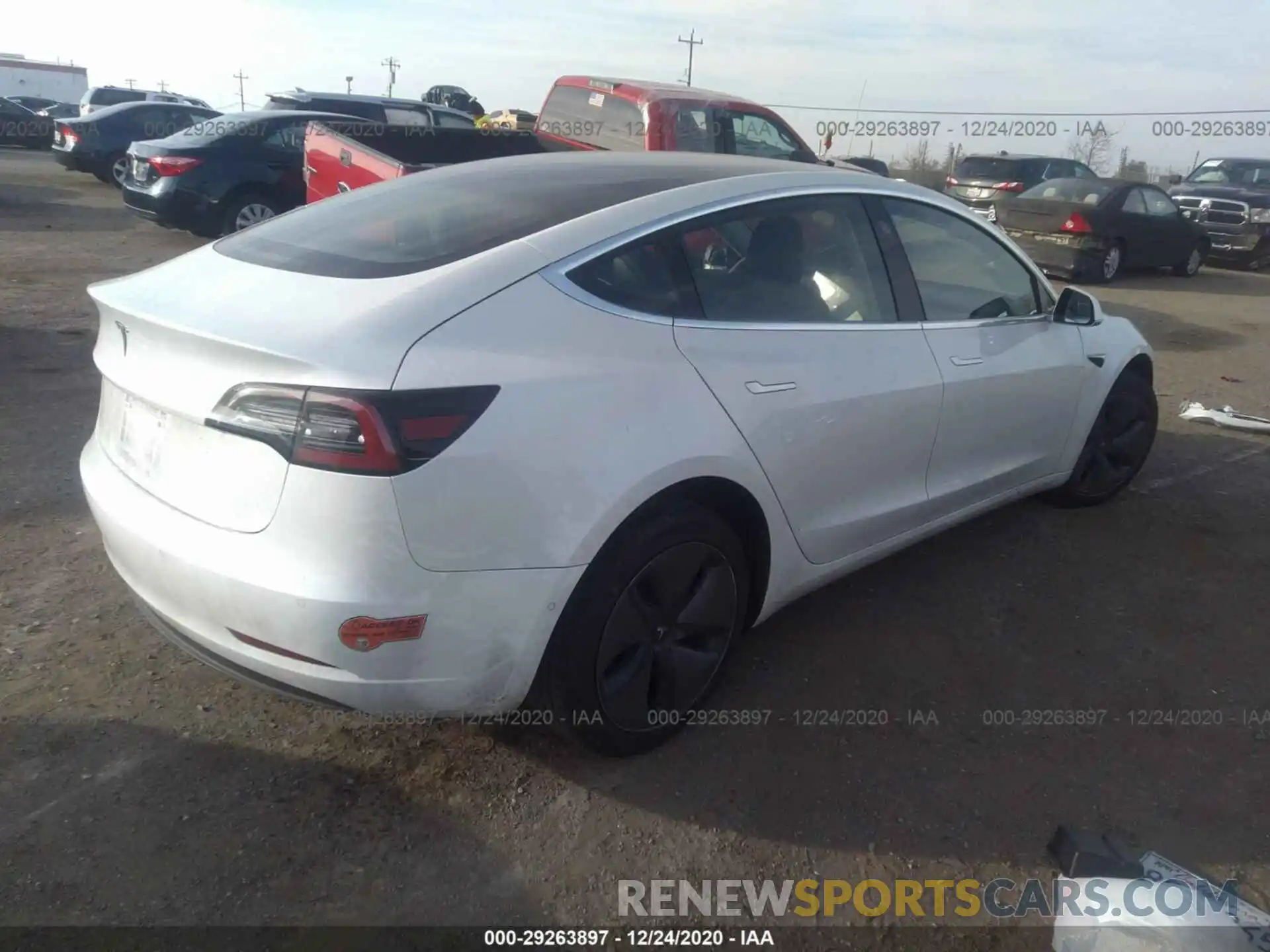 4 Фотография поврежденного автомобиля 5YJ3E1EA4LF706836 TESLA MODEL 3 2020