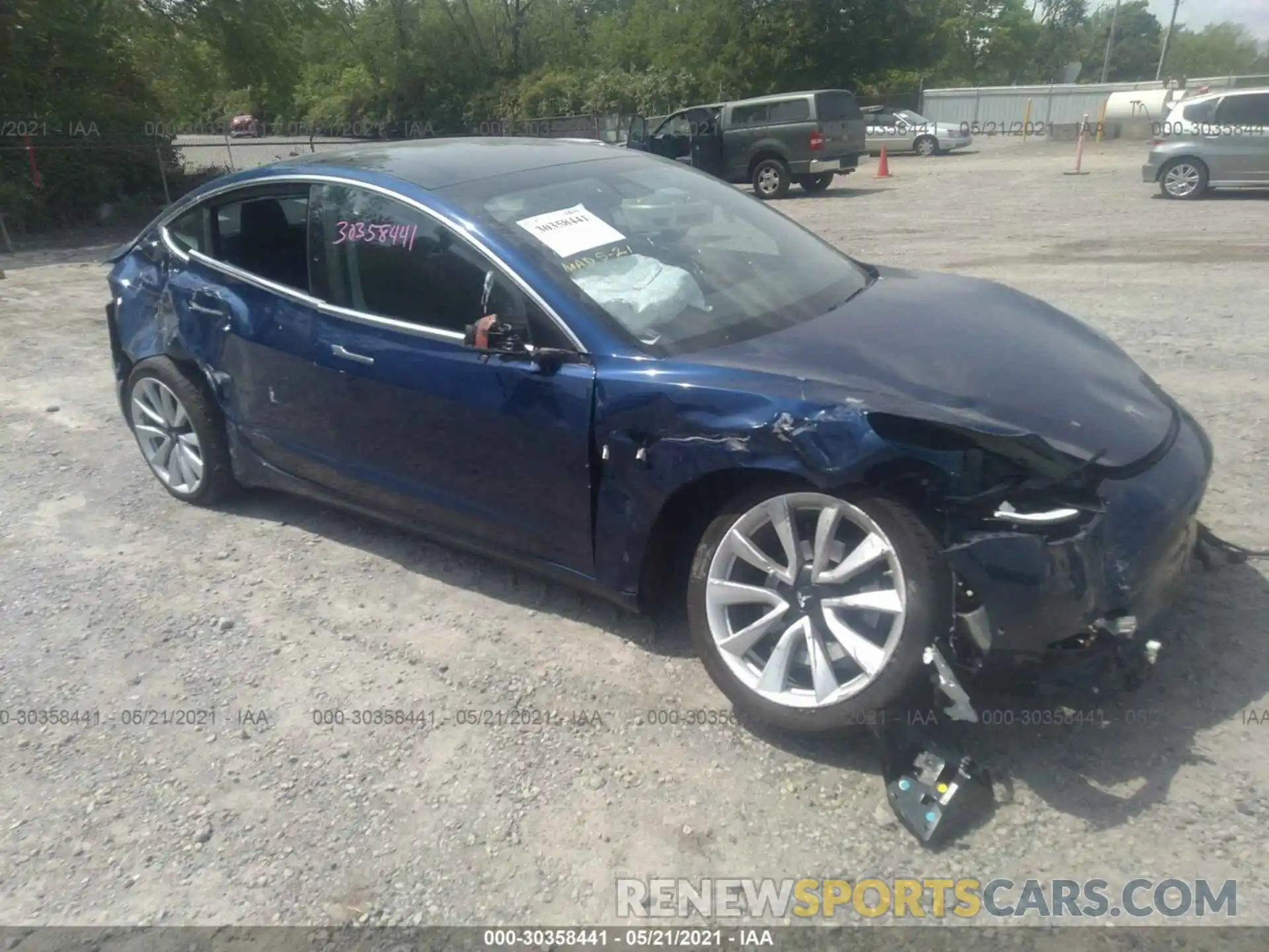 1 Photograph of a damaged car 5YJ3E1EA4LF708912 TESLA MODEL 3 2020