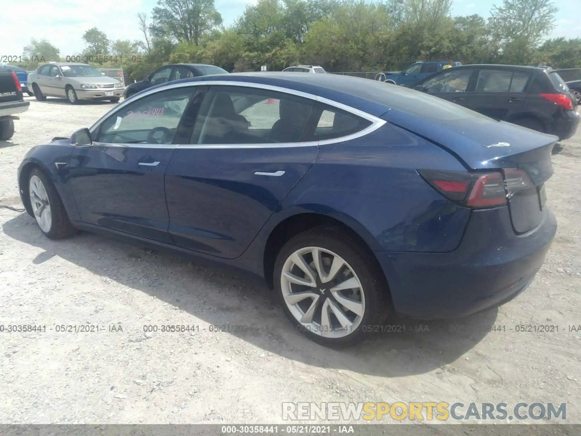 3 Photograph of a damaged car 5YJ3E1EA4LF708912 TESLA MODEL 3 2020