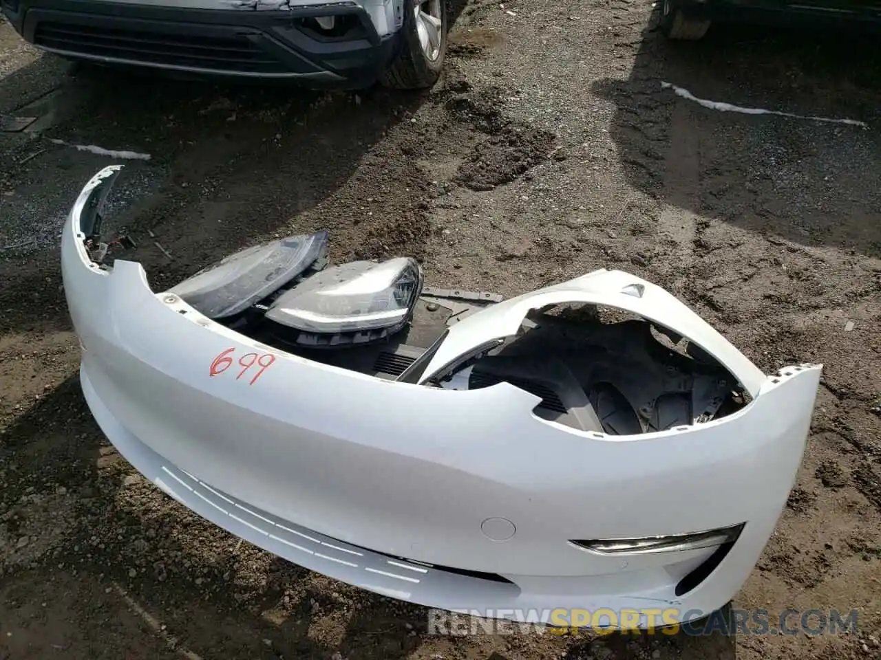 9 Photograph of a damaged car 5YJ3E1EA4LF737018 TESLA MODEL 3 2020