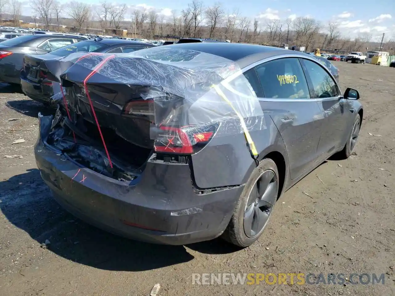 4 Фотография поврежденного автомобиля 5YJ3E1EA4LF739299 TESLA MODEL 3 2020