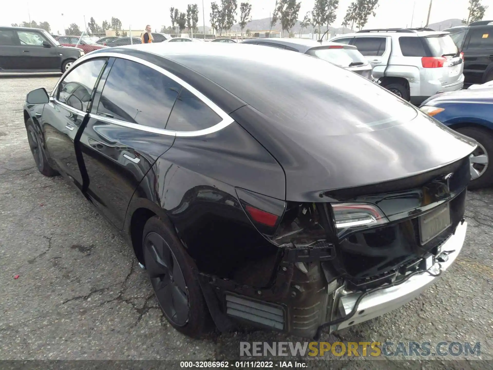 3 Photograph of a damaged car 5YJ3E1EA4LF743224 TESLA MODEL 3 2020