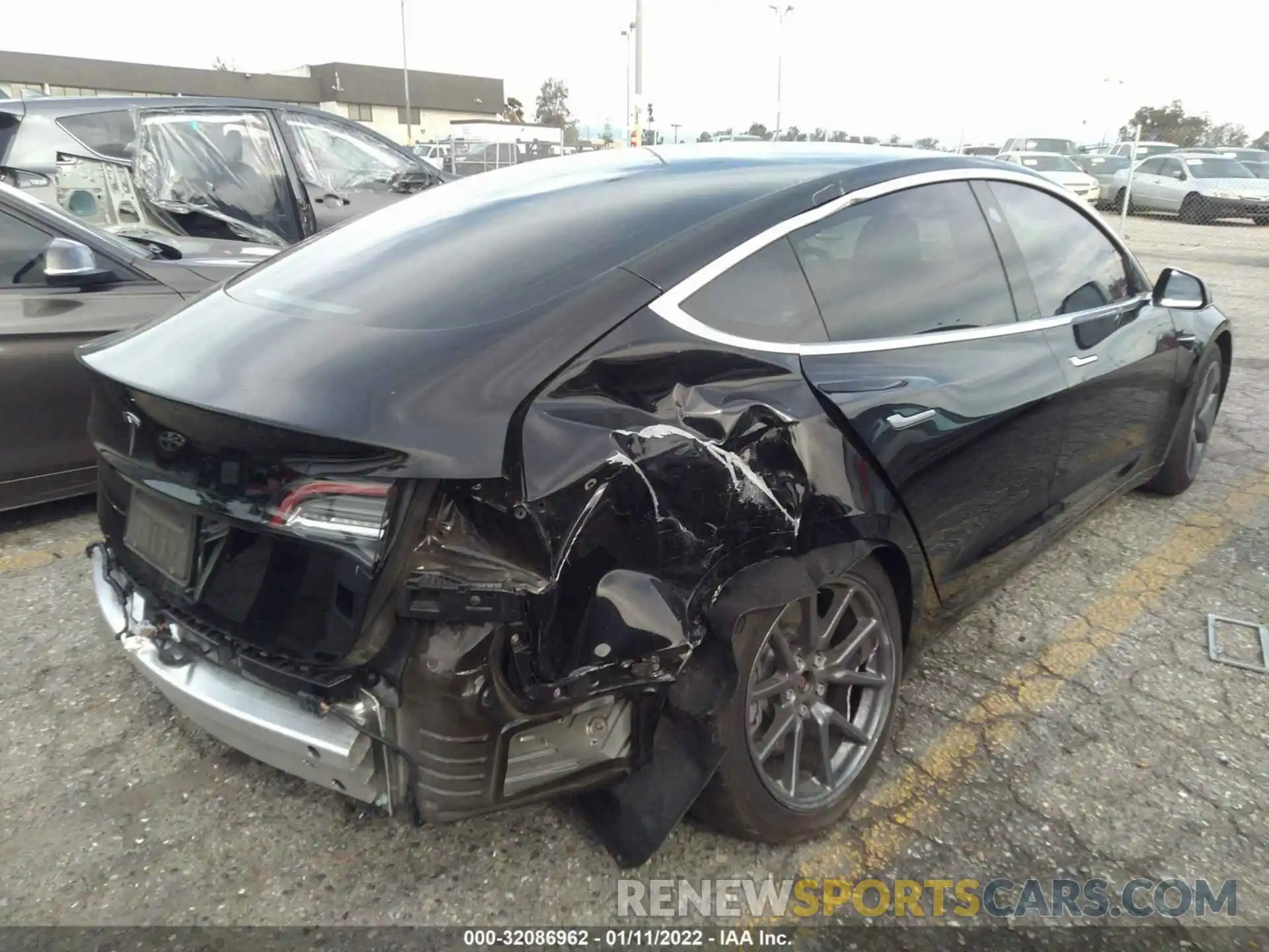 4 Photograph of a damaged car 5YJ3E1EA4LF743224 TESLA MODEL 3 2020