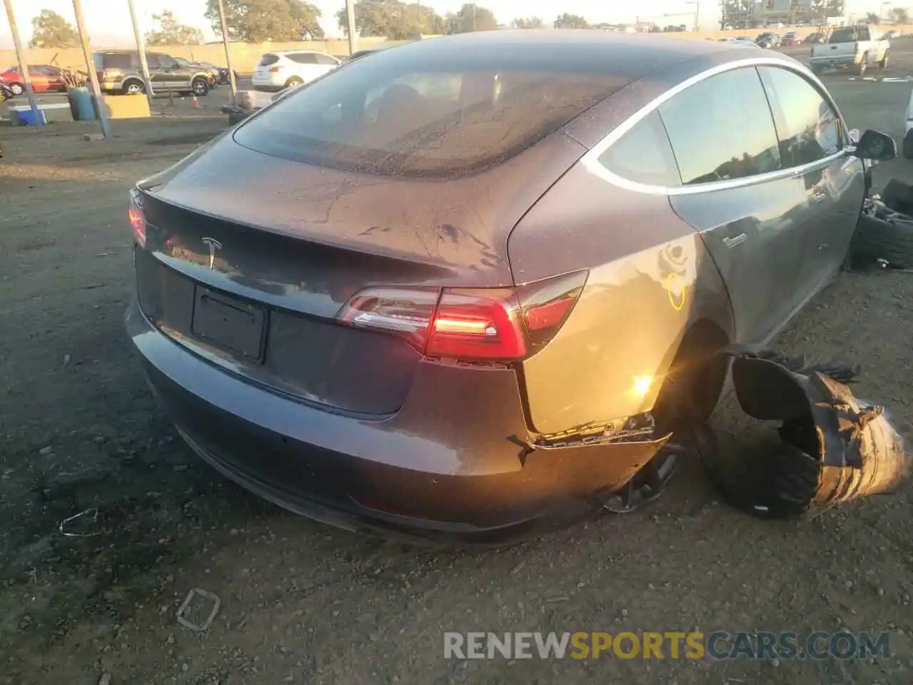 4 Photograph of a damaged car 5YJ3E1EA4LF743420 TESLA MODEL 3 2020