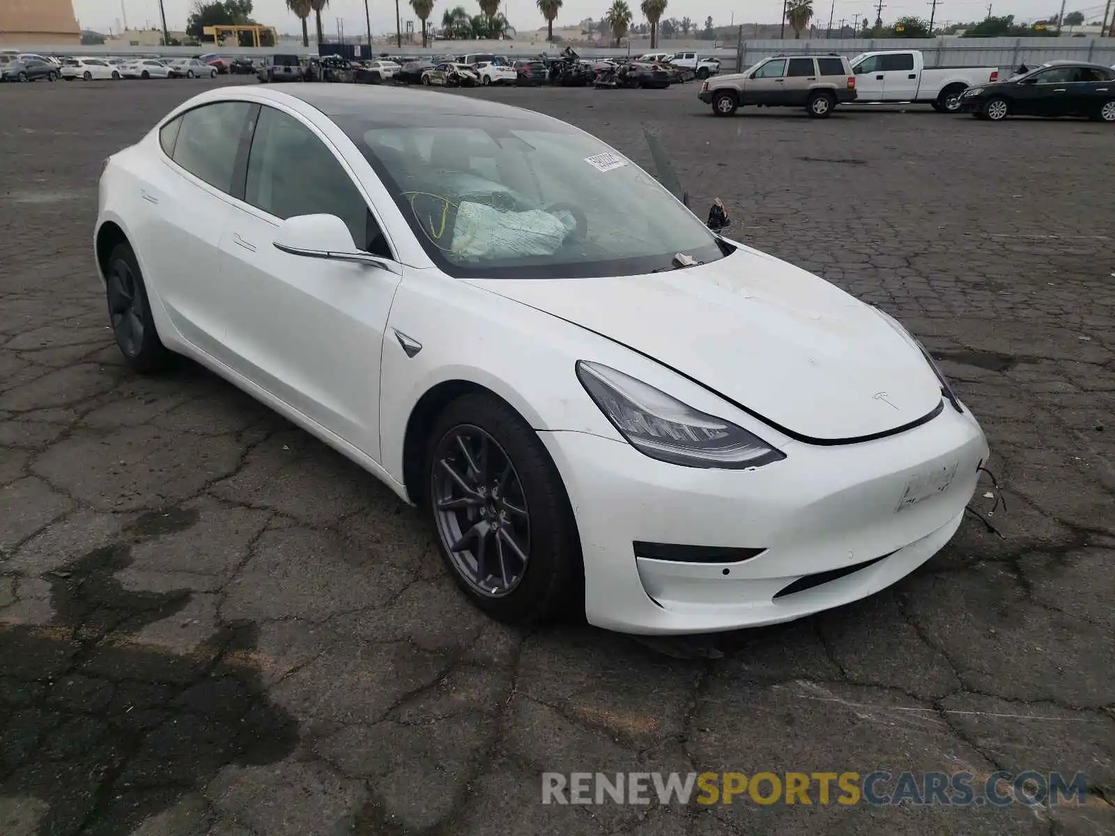 1 Photograph of a damaged car 5YJ3E1EA4LF745149 TESLA MODEL 3 2020