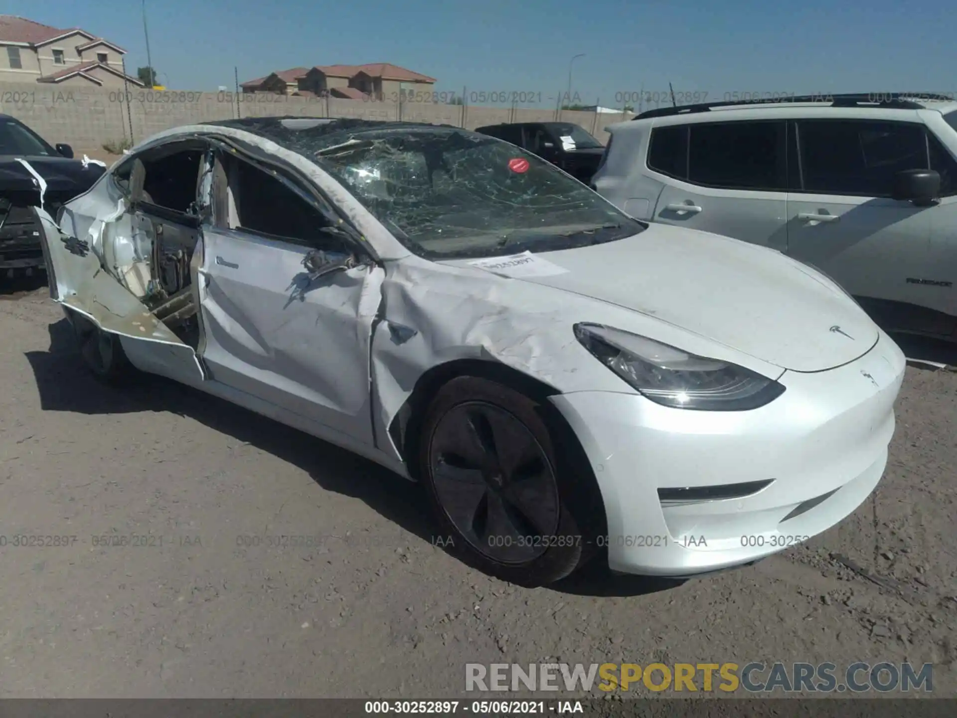 1 Photograph of a damaged car 5YJ3E1EA4LF745152 TESLA MODEL 3 2020