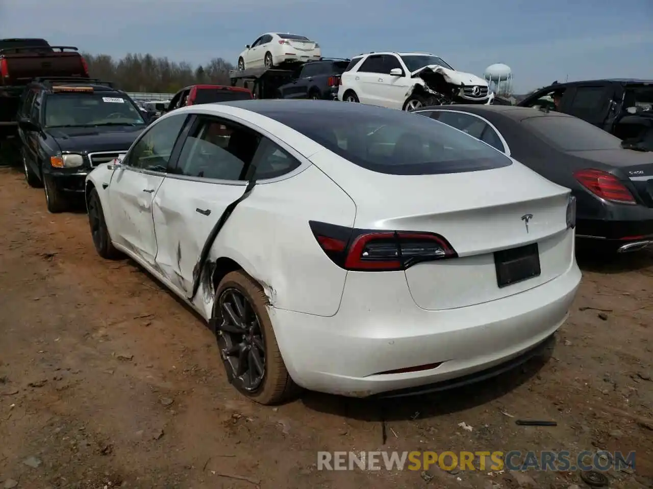 3 Photograph of a damaged car 5YJ3E1EA4LF745362 TESLA MODEL 3 2020