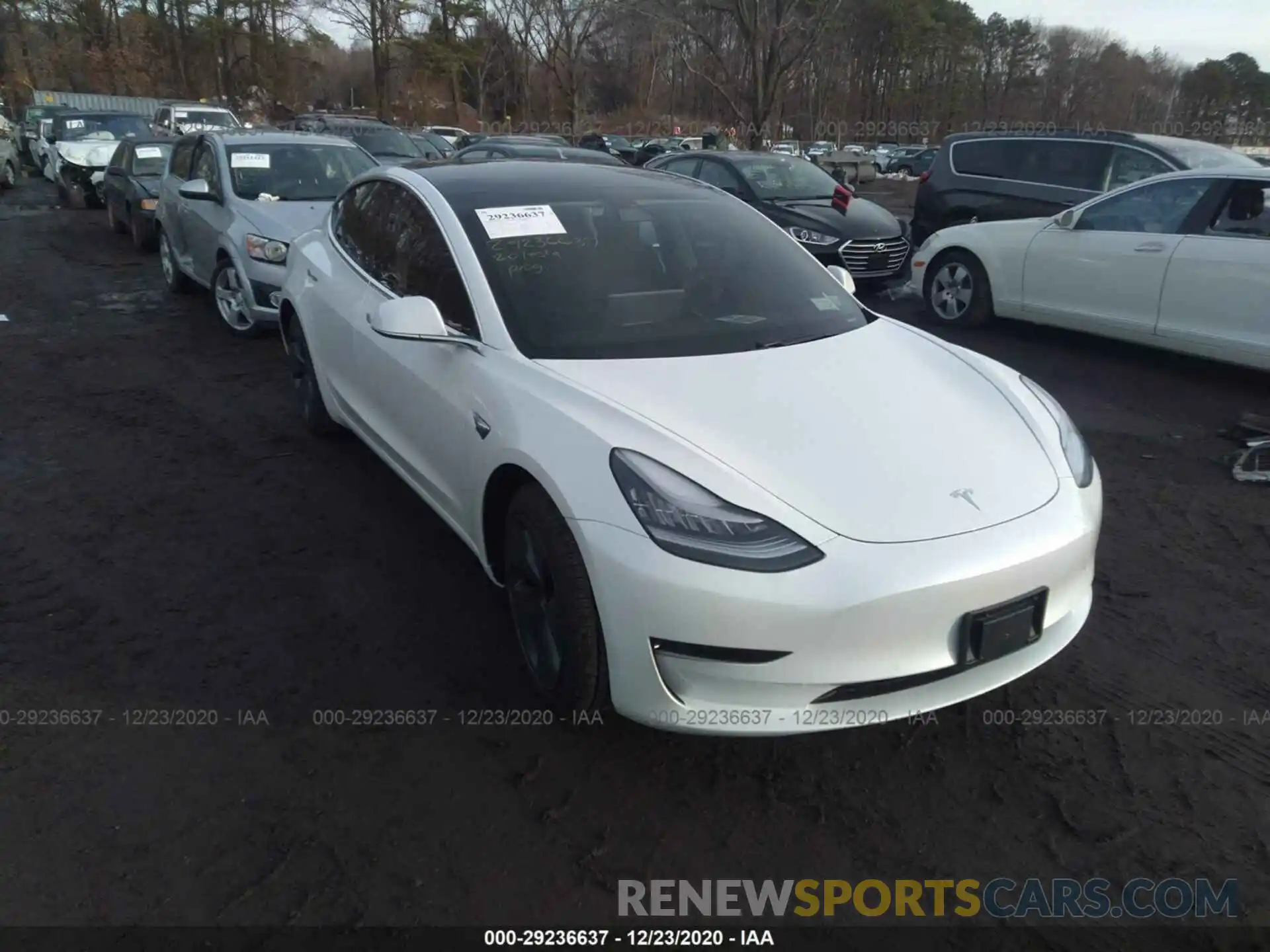 1 Photograph of a damaged car 5YJ3E1EA4LF747032 TESLA MODEL 3 2020