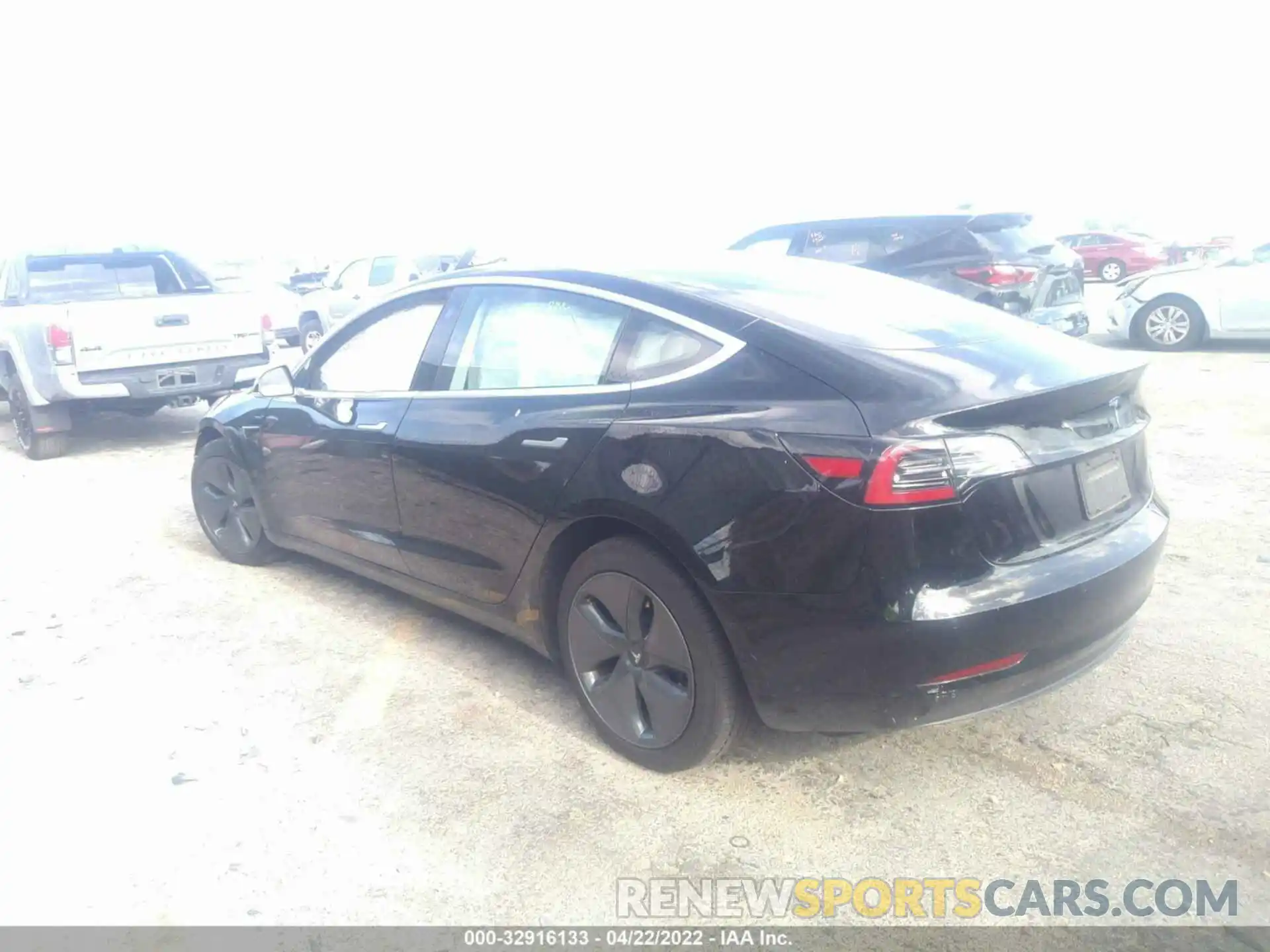 3 Photograph of a damaged car 5YJ3E1EA4LF785795 TESLA MODEL 3 2020