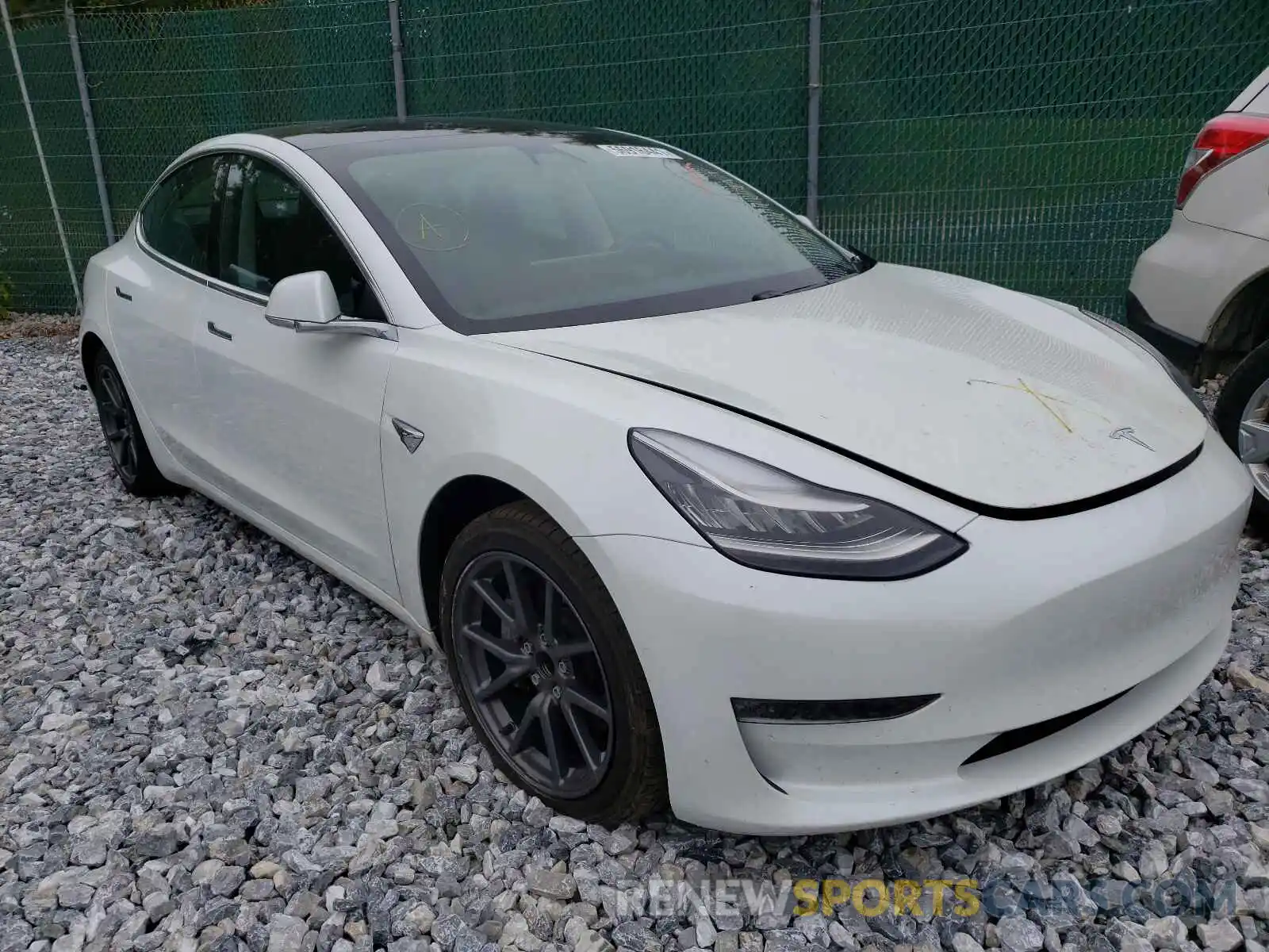 1 Photograph of a damaged car 5YJ3E1EA4LF792584 TESLA MODEL 3 2020