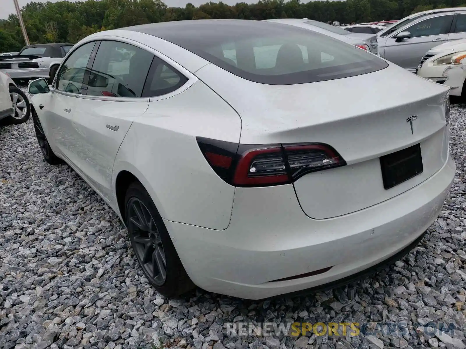 3 Photograph of a damaged car 5YJ3E1EA4LF792584 TESLA MODEL 3 2020