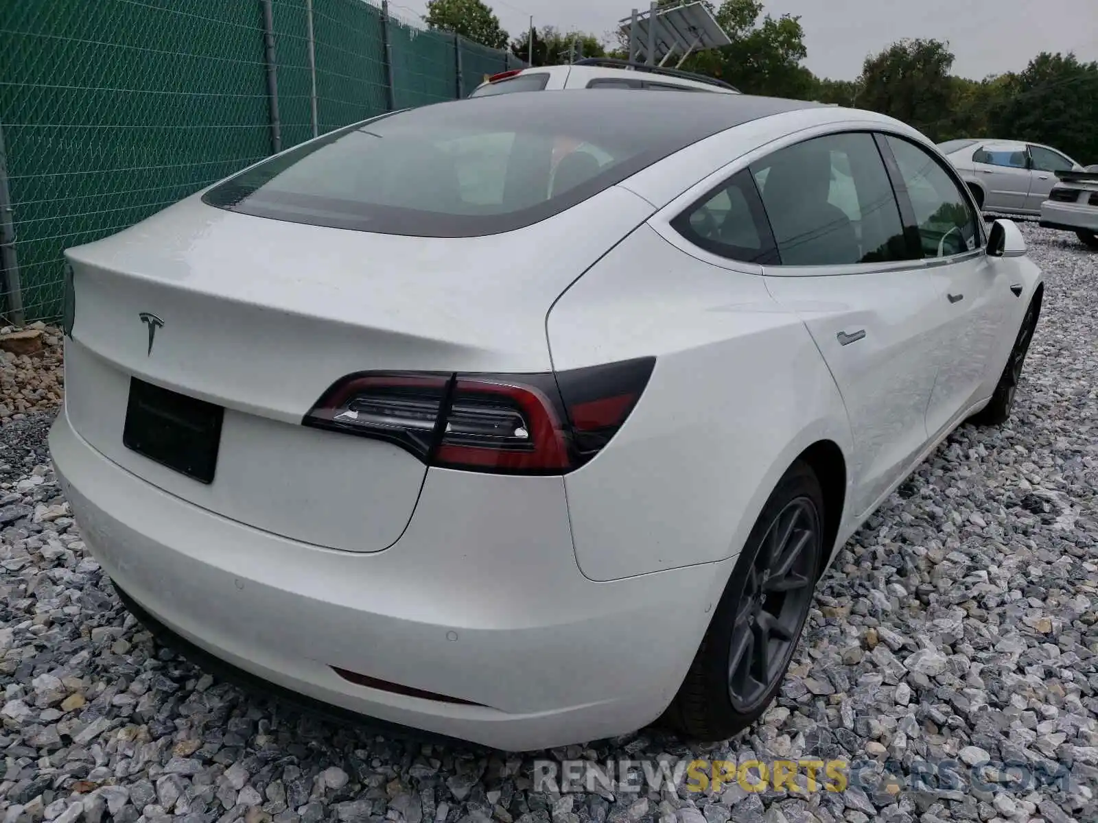 4 Фотография поврежденного автомобиля 5YJ3E1EA4LF792584 TESLA MODEL 3 2020