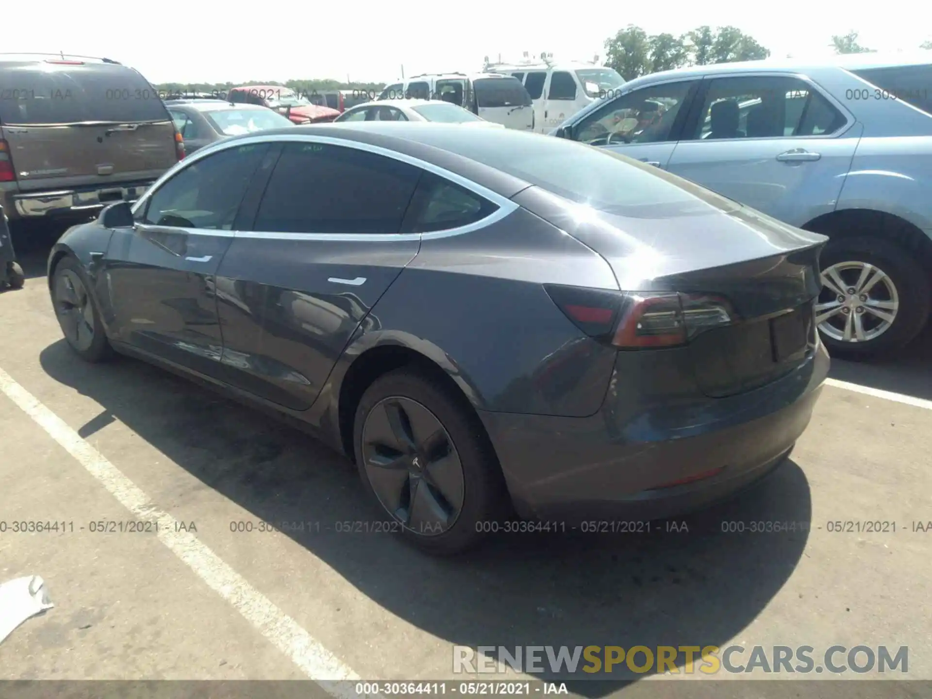 3 Photograph of a damaged car 5YJ3E1EA4LF797669 TESLA MODEL 3 2020