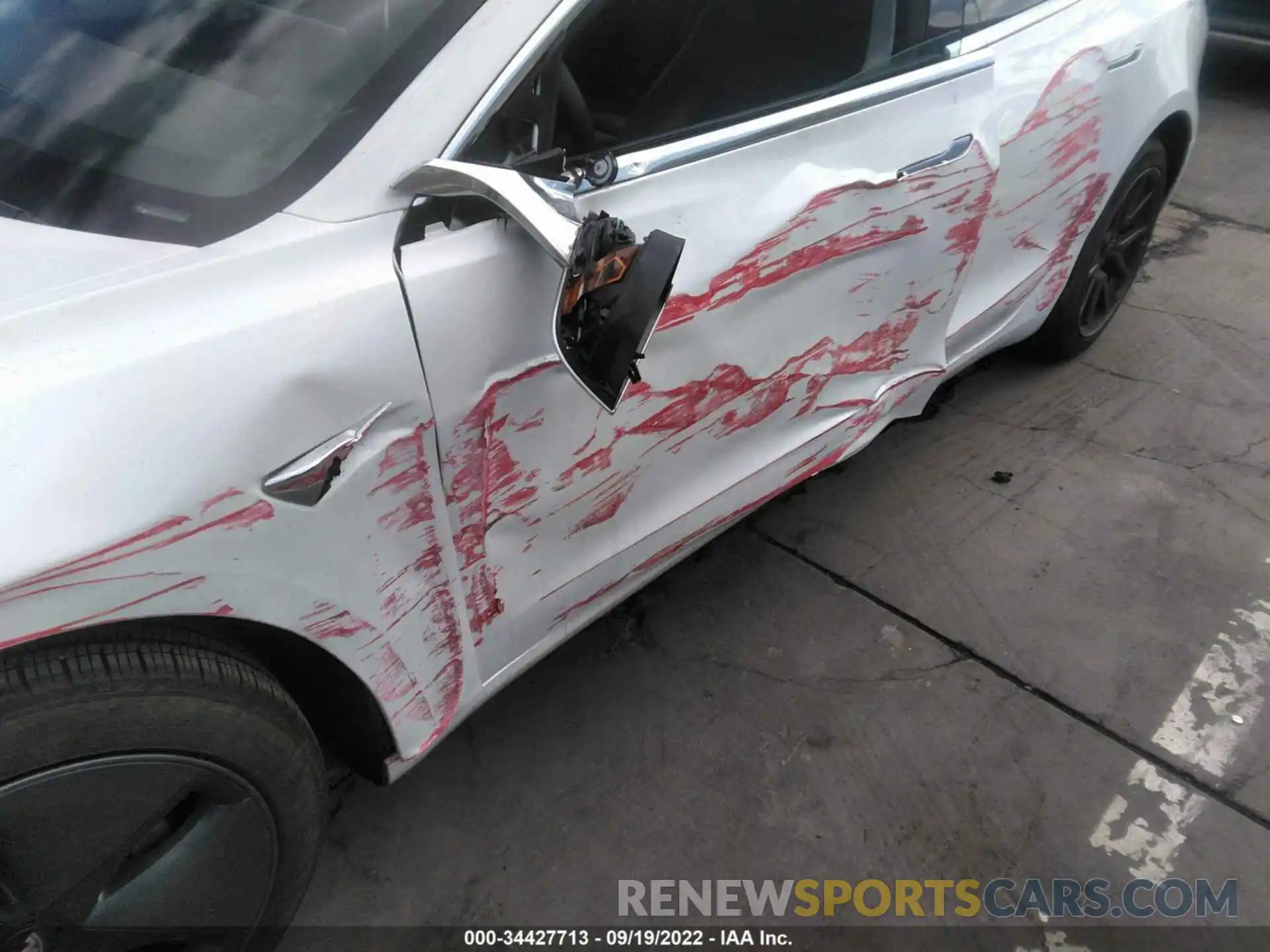 6 Photograph of a damaged car 5YJ3E1EA4LF805799 TESLA MODEL 3 2020