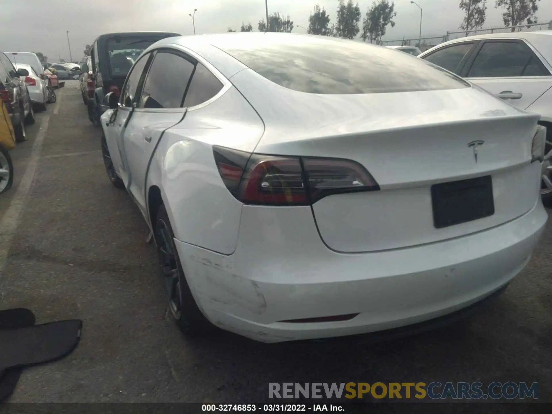 3 Photograph of a damaged car 5YJ3E1EA4LF807469 TESLA MODEL 3 2020