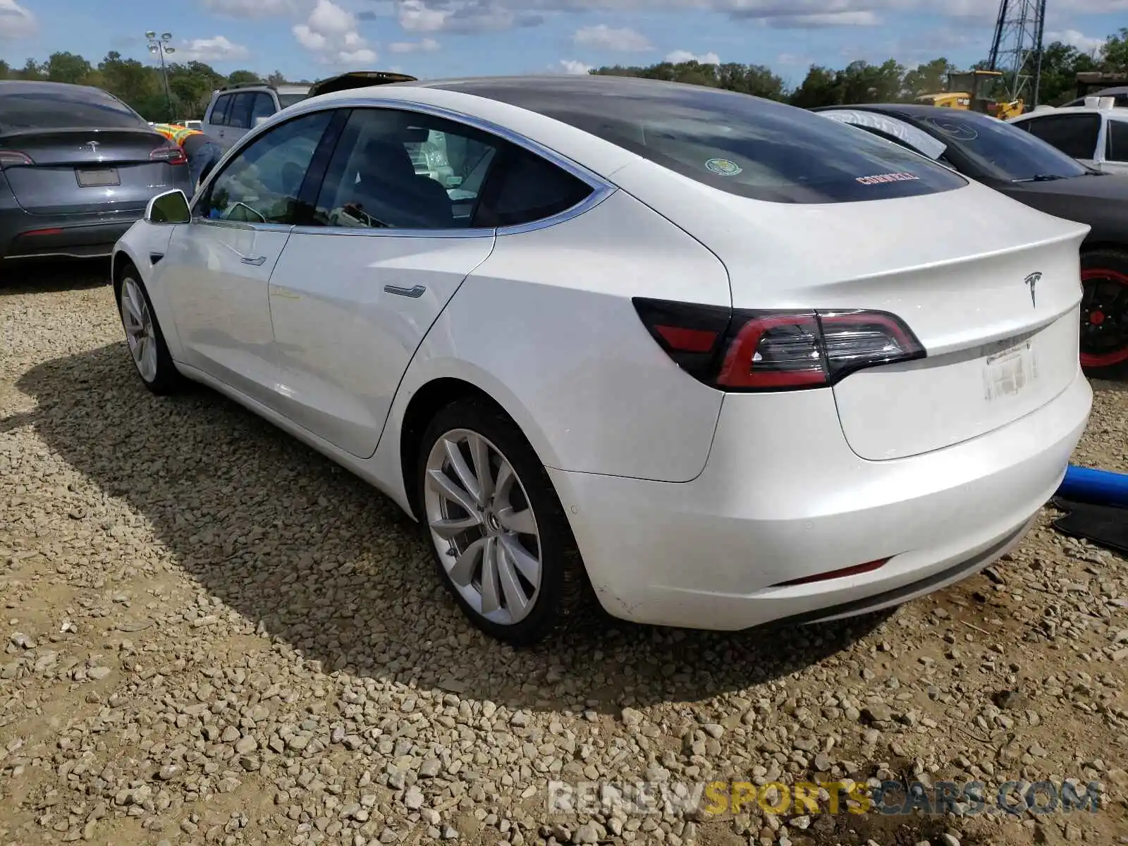 3 Photograph of a damaged car 5YJ3E1EA5LF476787 TESLA MODEL 3 2020