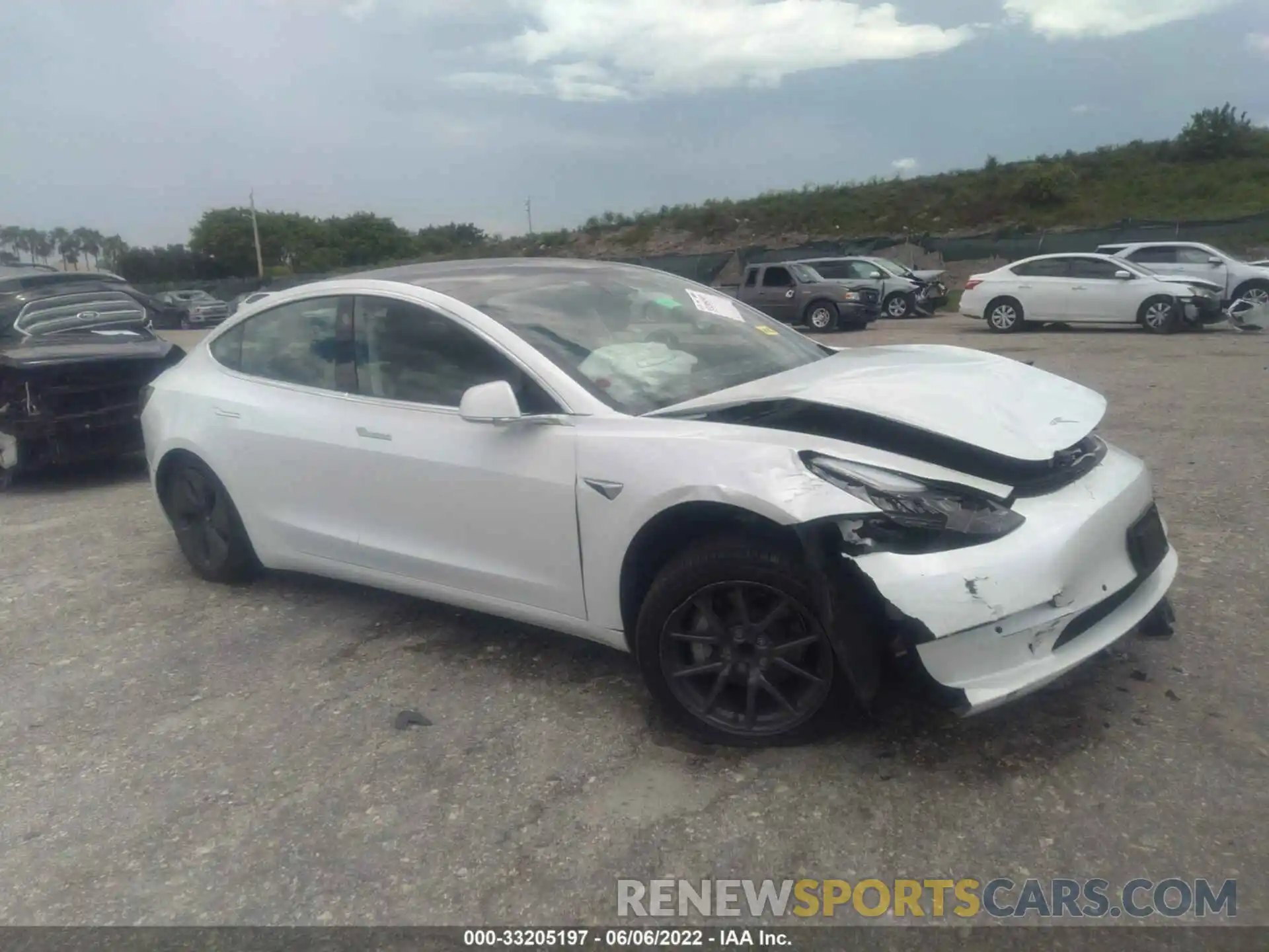 1 Photograph of a damaged car 5YJ3E1EA5LF590627 TESLA MODEL 3 2020