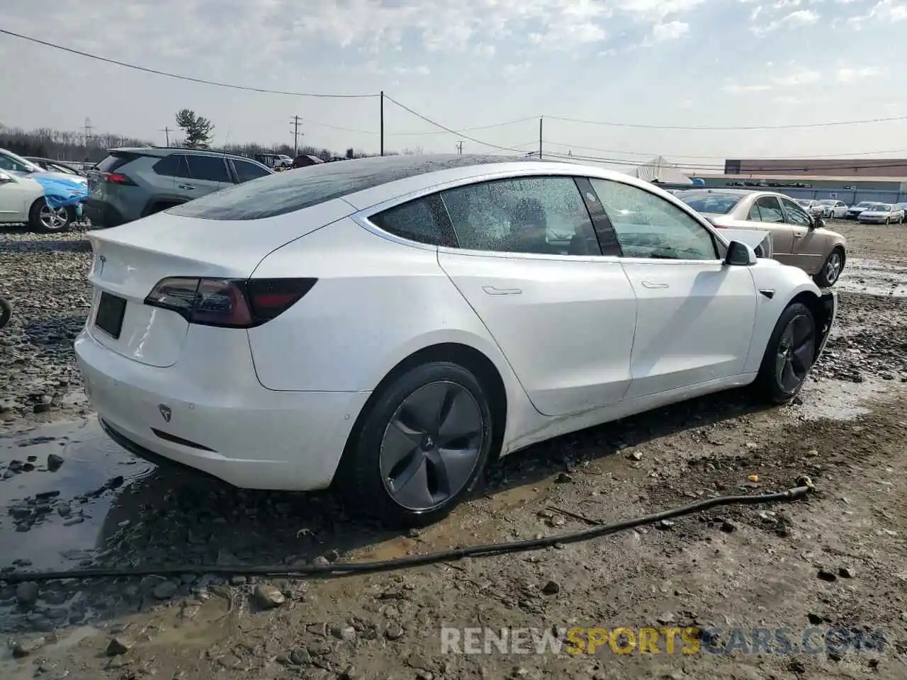 3 Photograph of a damaged car 5YJ3E1EA5LF597724 TESLA MODEL 3 2020