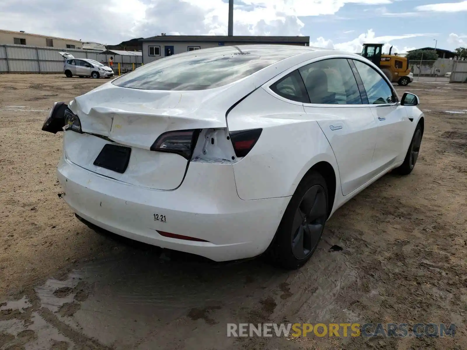 4 Фотография поврежденного автомобиля 5YJ3E1EA5LF597979 TESLA MODEL 3 2020