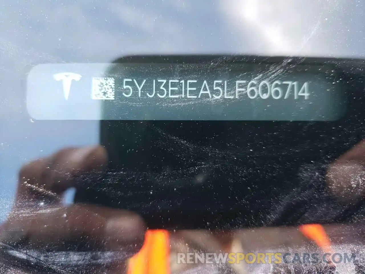 10 Photograph of a damaged car 5YJ3E1EA5LF606714 TESLA MODEL 3 2020