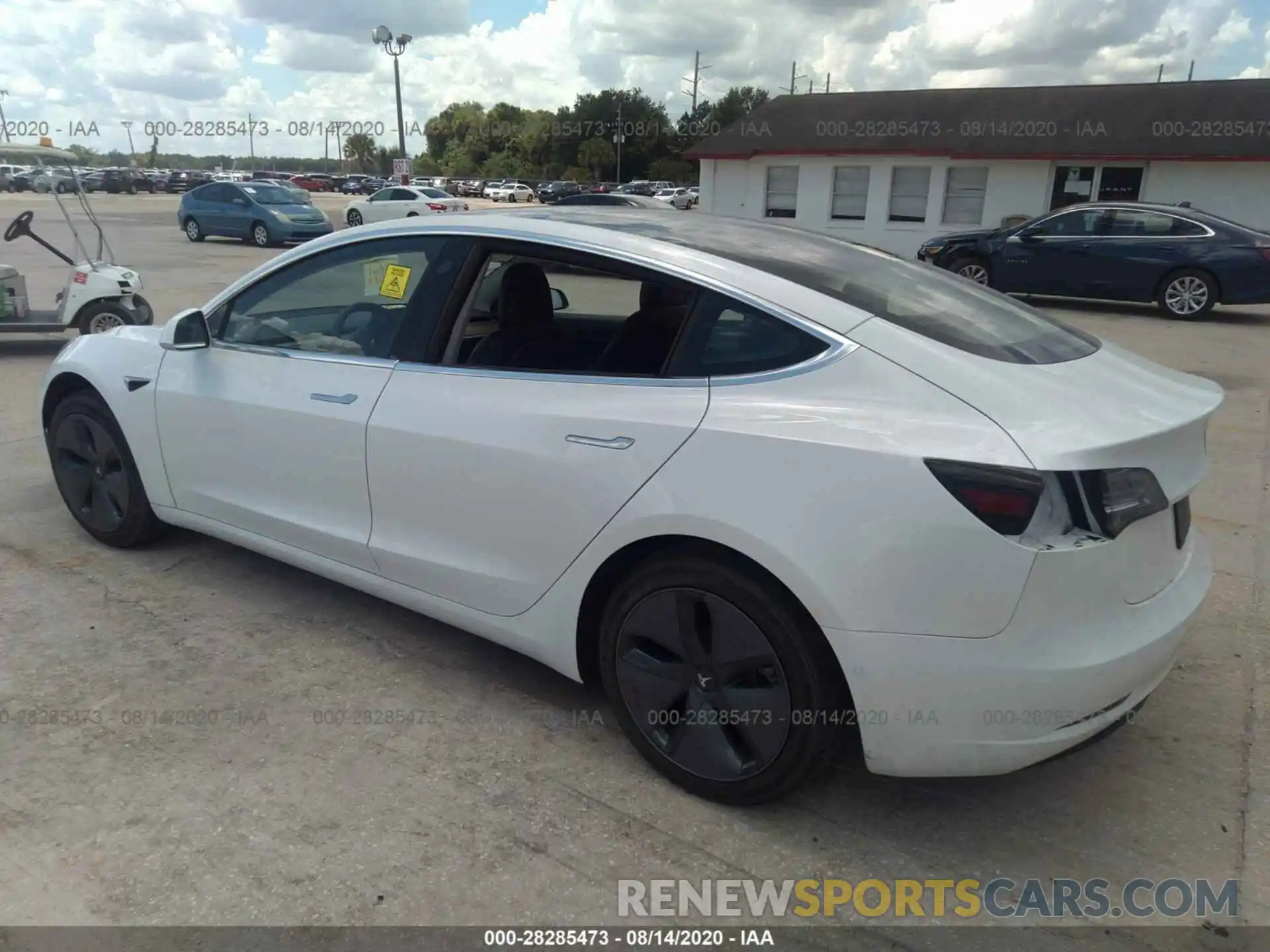 3 Photograph of a damaged car 5YJ3E1EA5LF612884 TESLA MODEL 3 2020