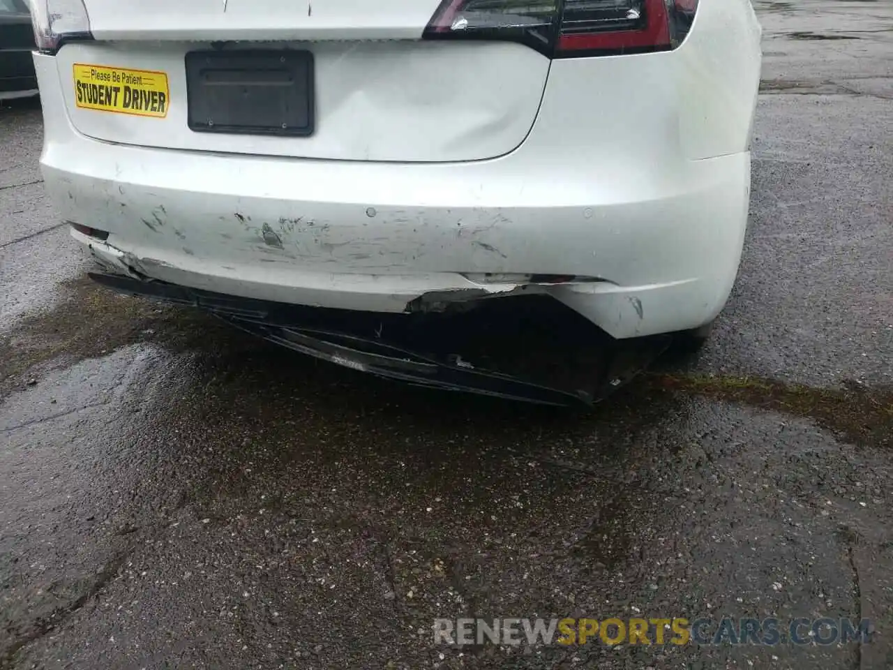 9 Photograph of a damaged car 5YJ3E1EA5LF613601 TESLA MODEL 3 2020