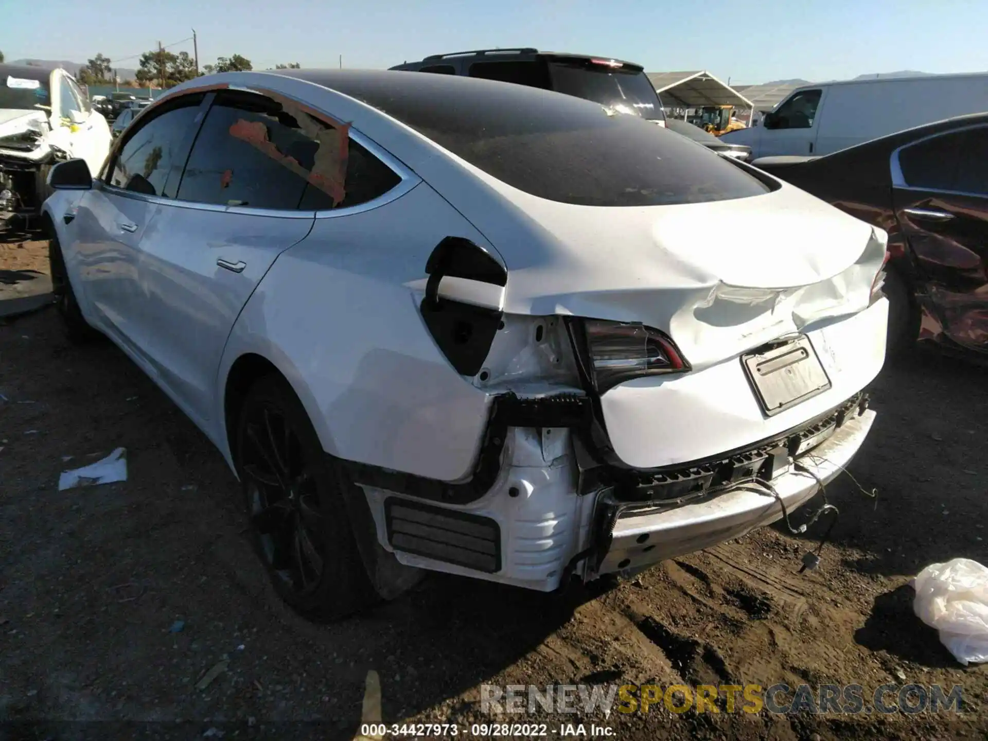 3 Photograph of a damaged car 5YJ3E1EA5LF614781 TESLA MODEL 3 2020