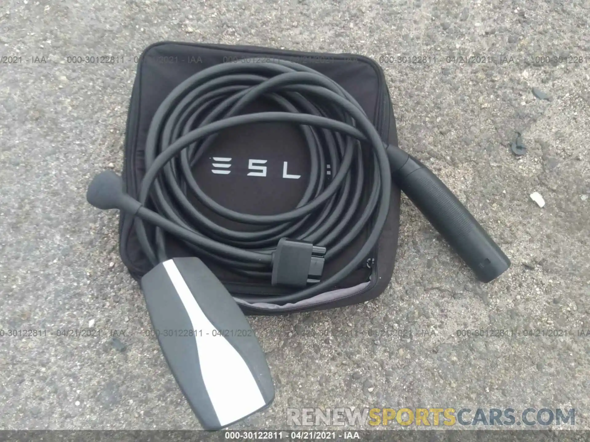 12 Photograph of a damaged car 5YJ3E1EA5LF616059 TESLA MODEL 3 2020