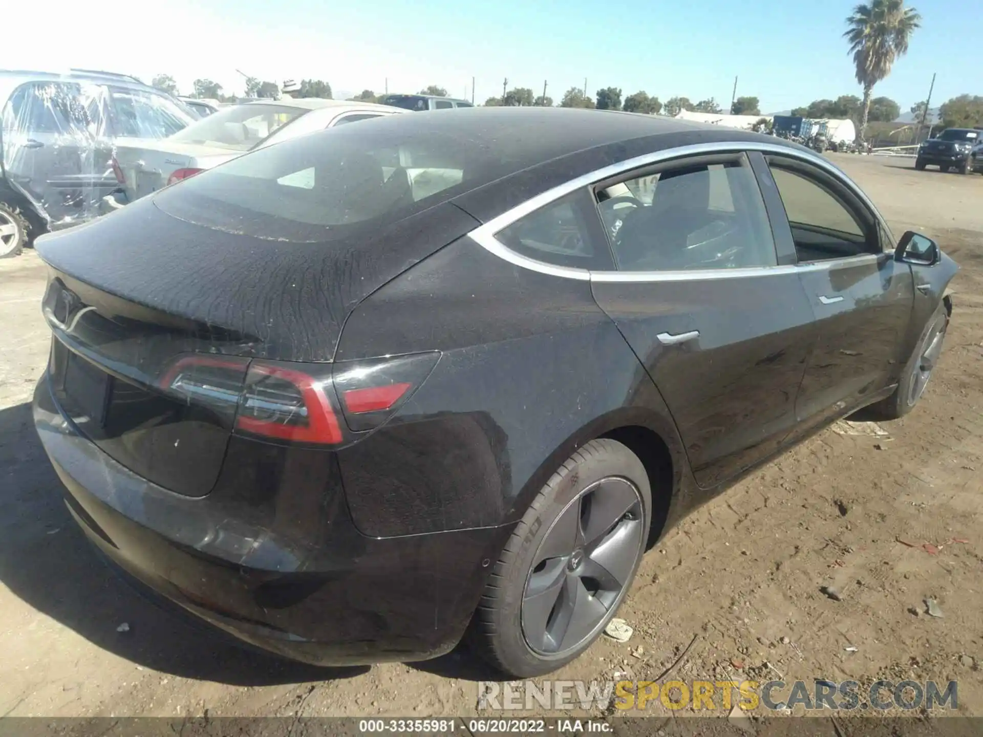 4 Фотография поврежденного автомобиля 5YJ3E1EA5LF630186 TESLA MODEL 3 2020