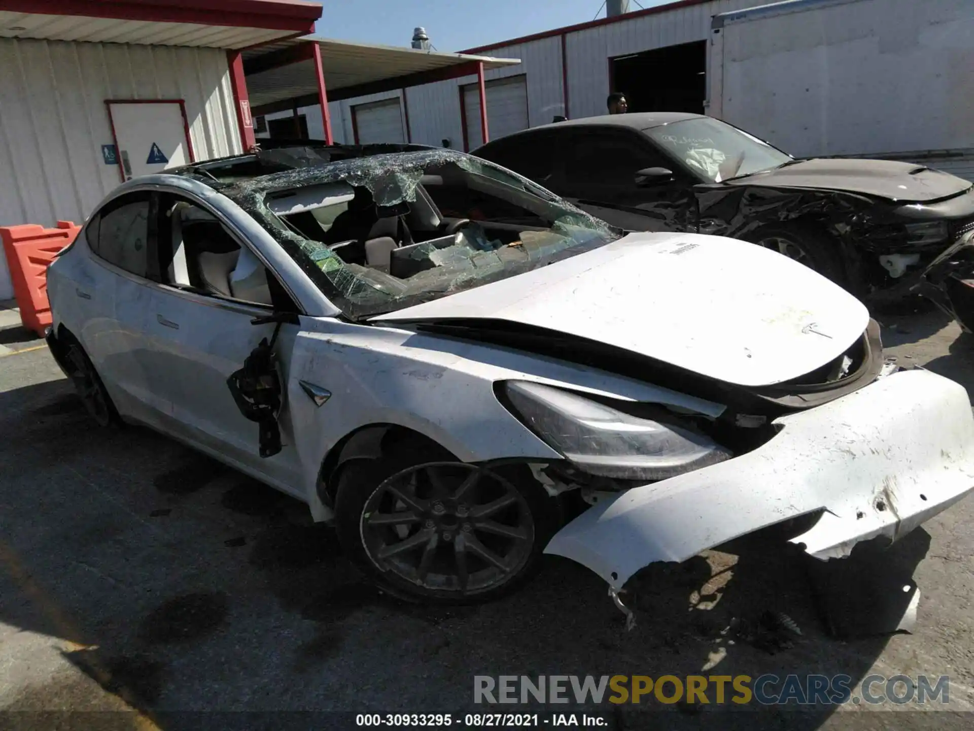 1 Photograph of a damaged car 5YJ3E1EA5LF644895 TESLA MODEL 3 2020