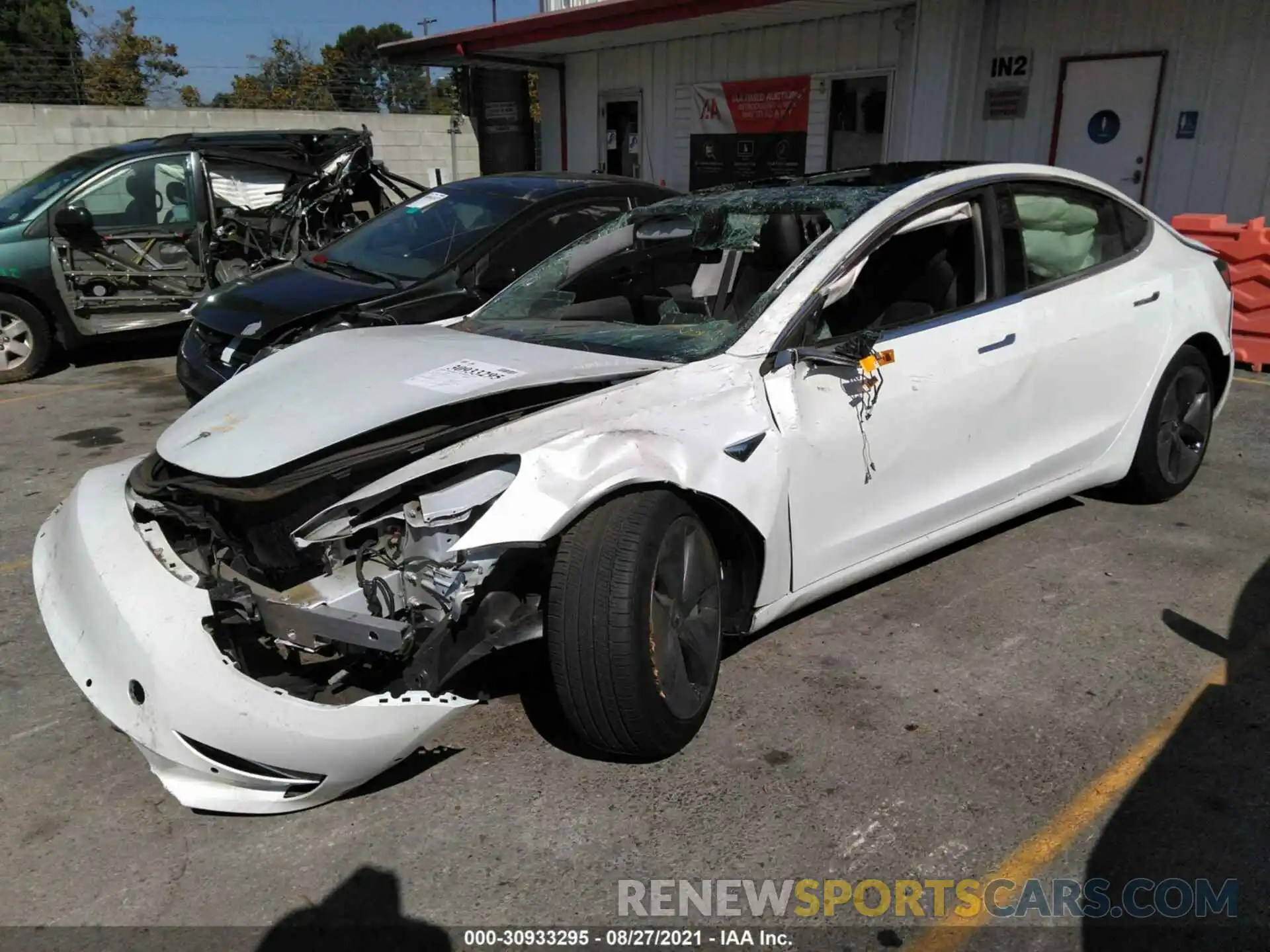 2 Photograph of a damaged car 5YJ3E1EA5LF644895 TESLA MODEL 3 2020