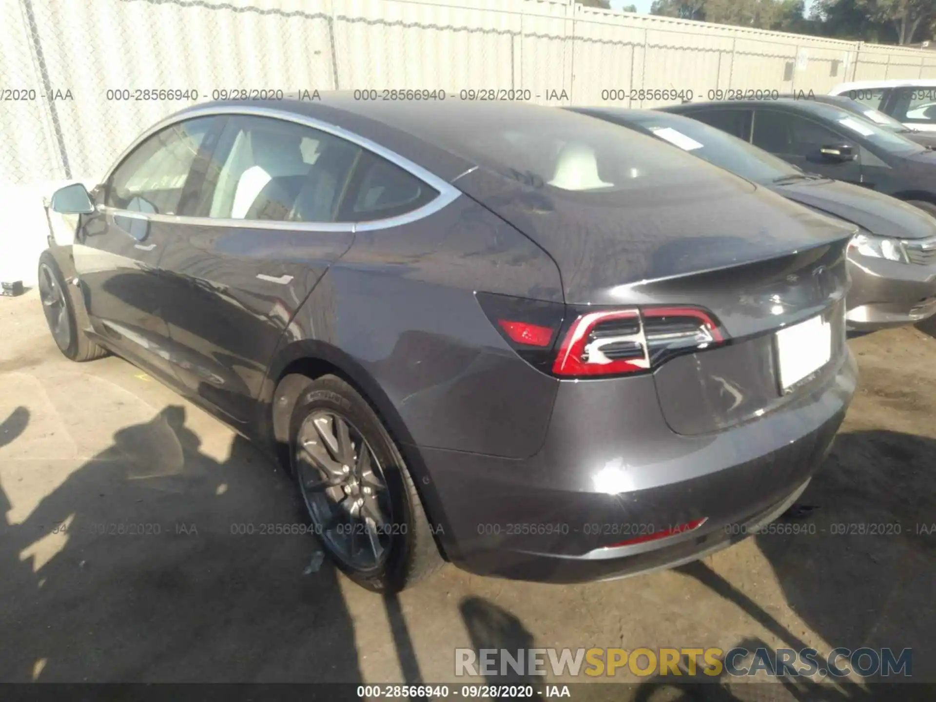 3 Photograph of a damaged car 5YJ3E1EA5LF662118 TESLA MODEL 3 2020