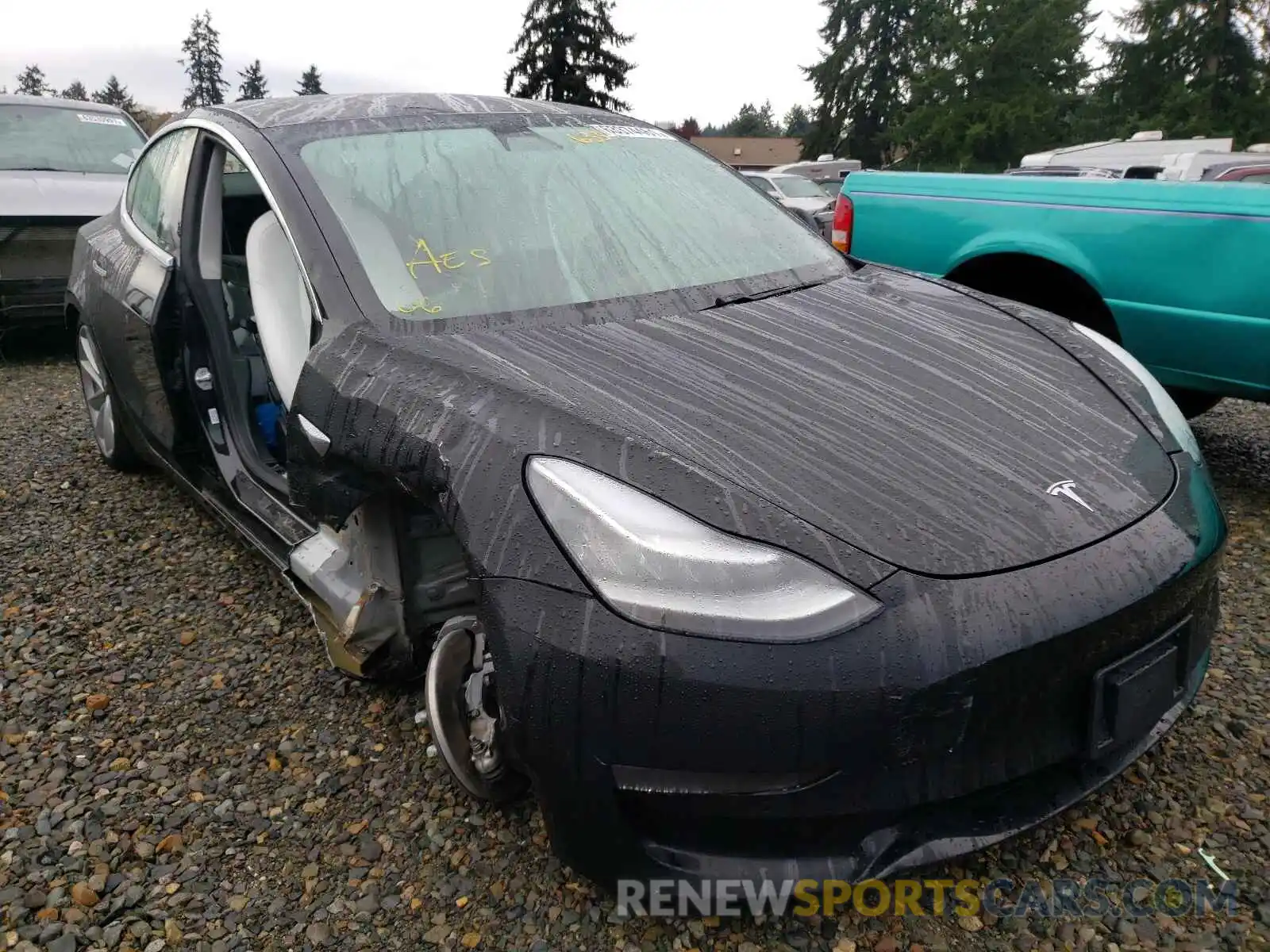 1 Photograph of a damaged car 5YJ3E1EA5LF662748 TESLA MODEL 3 2020