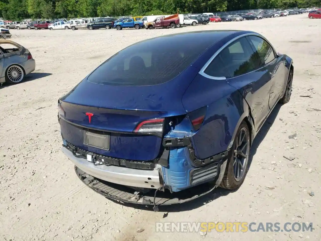 4 Photograph of a damaged car 5YJ3E1EA5LF705713 TESLA MODEL 3 2020