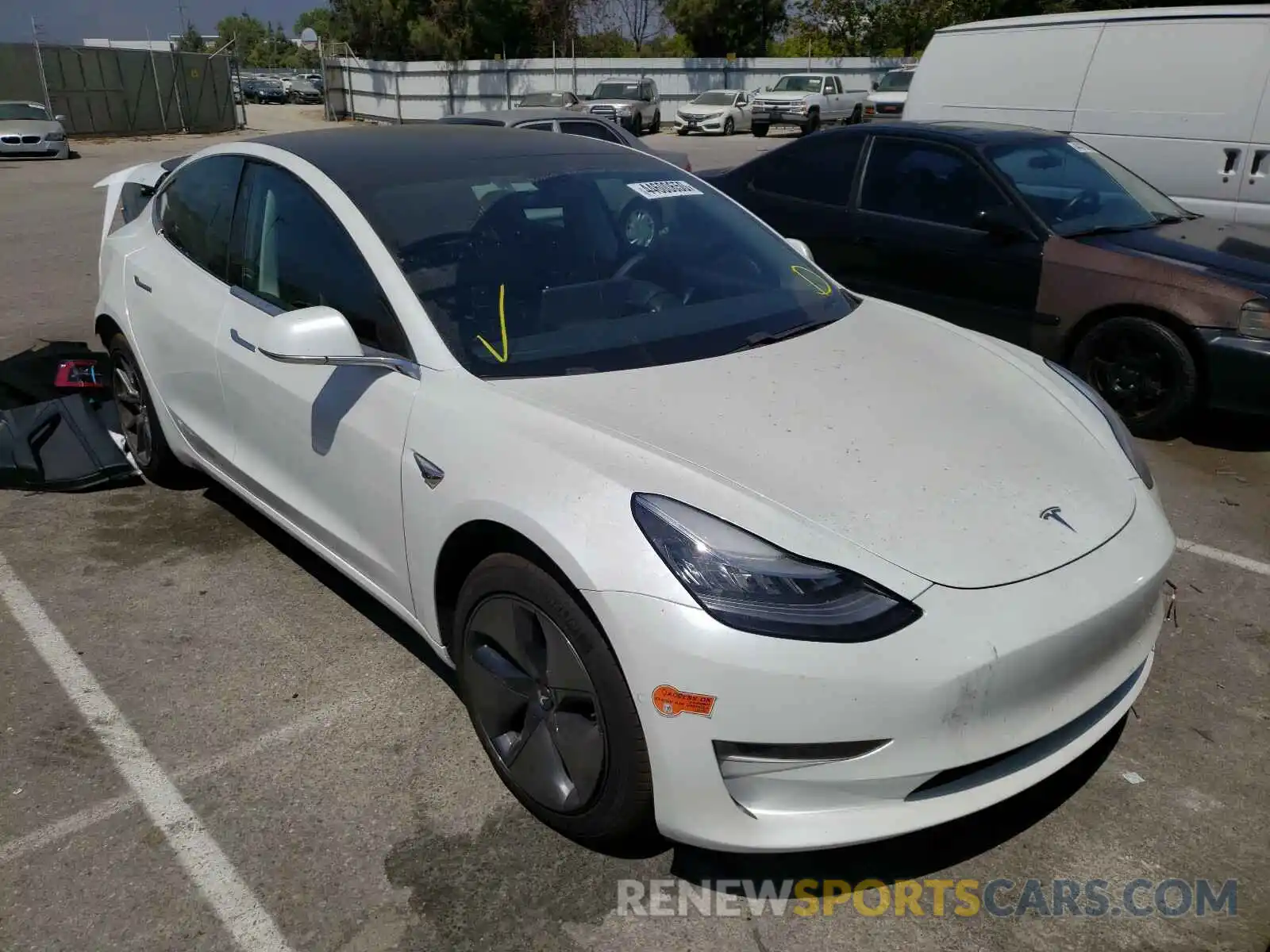 1 Photograph of a damaged car 5YJ3E1EA5LF706764 TESLA MODEL 3 2020