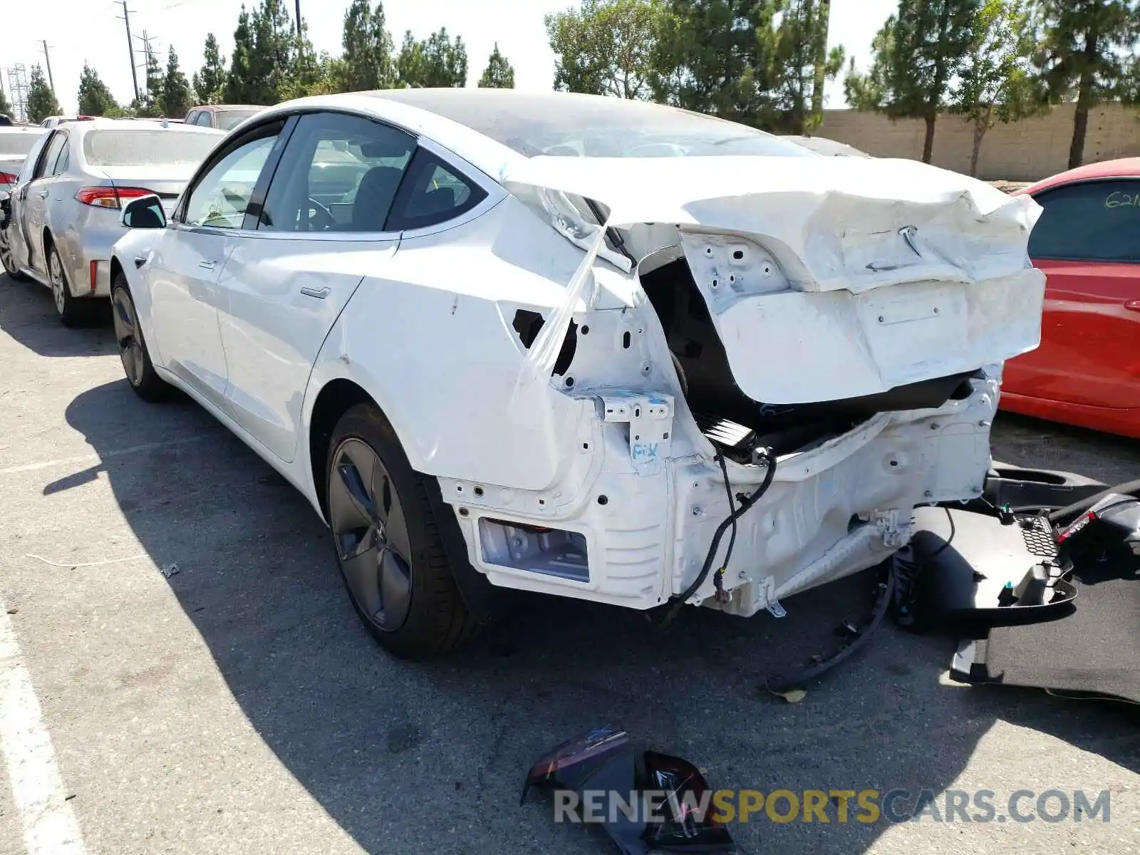 3 Photograph of a damaged car 5YJ3E1EA5LF706764 TESLA MODEL 3 2020