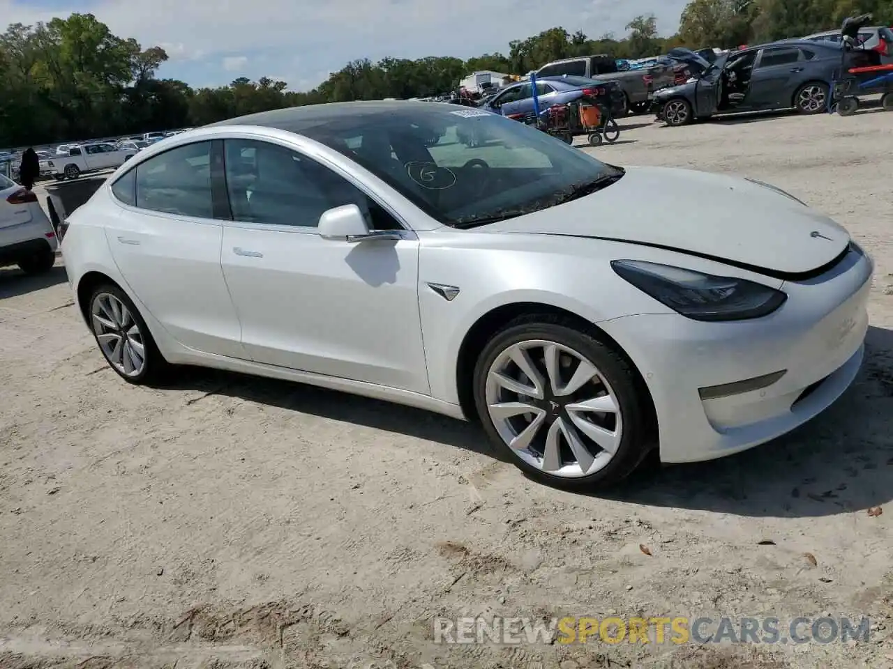 4 Фотография поврежденного автомобиля 5YJ3E1EA5LF717585 TESLA MODEL 3 2020