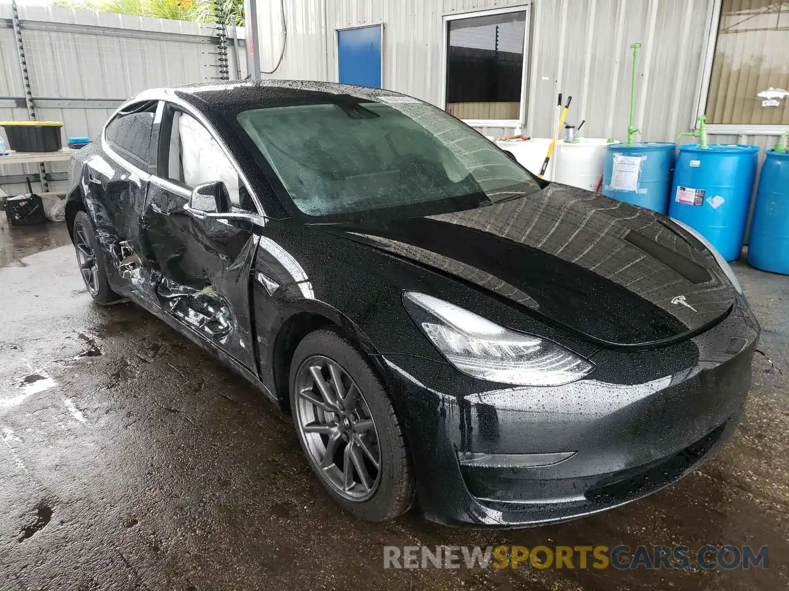 1 Photograph of a damaged car 5YJ3E1EA5LF736461 TESLA MODEL 3 2020