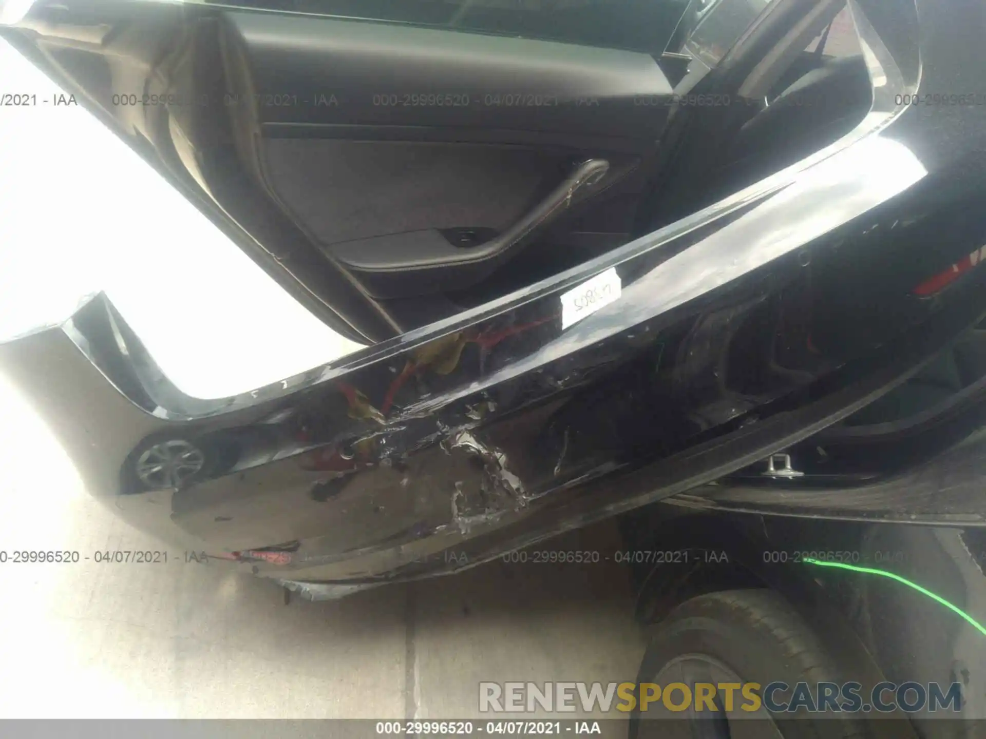 11 Photograph of a damaged car 5YJ3E1EA5LF736475 TESLA MODEL 3 2020