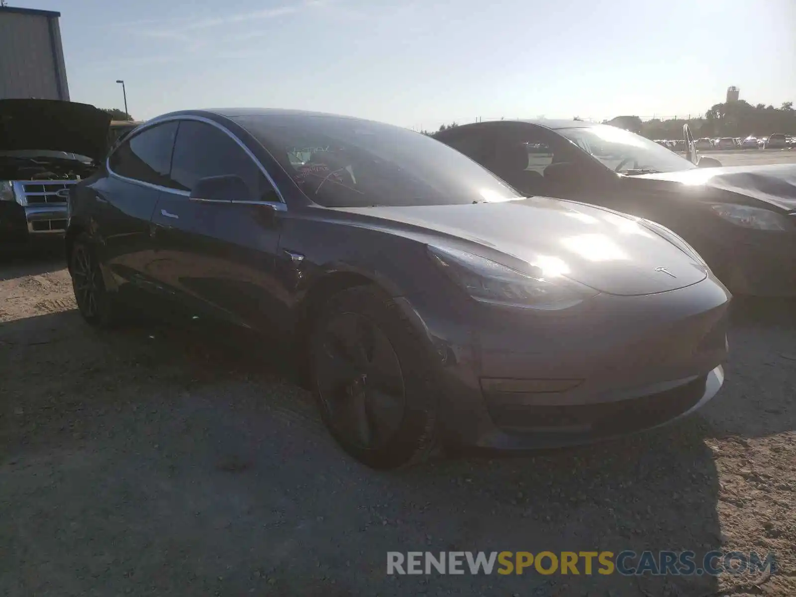 1 Photograph of a damaged car 5YJ3E1EA5LF736637 TESLA MODEL 3 2020