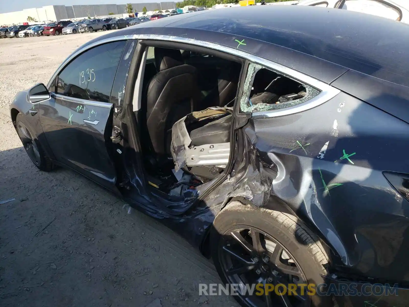 9 Photograph of a damaged car 5YJ3E1EA5LF736637 TESLA MODEL 3 2020