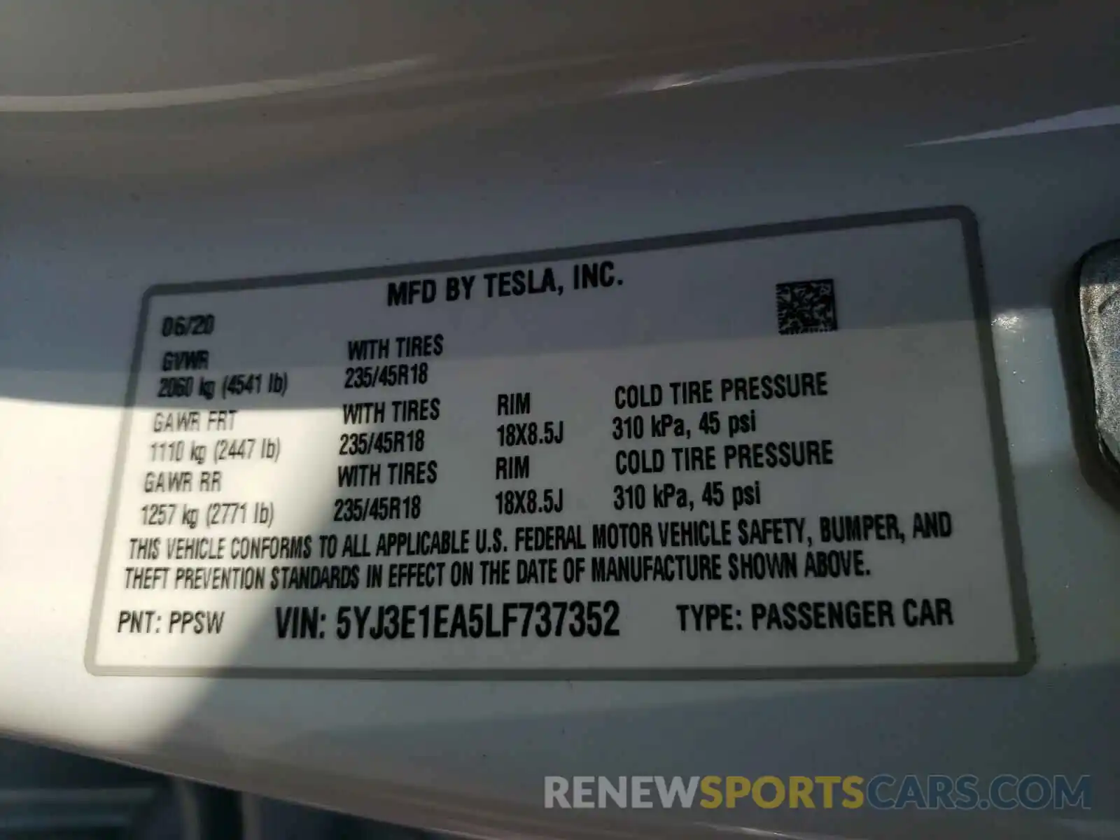 10 Photograph of a damaged car 5YJ3E1EA5LF737352 TESLA MODEL 3 2020