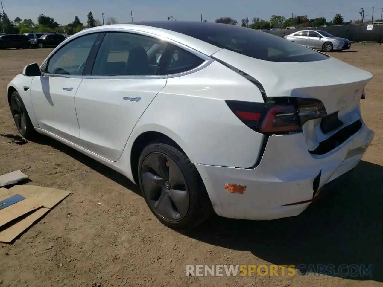 3 Photograph of a damaged car 5YJ3E1EA5LF739893 TESLA MODEL 3 2020