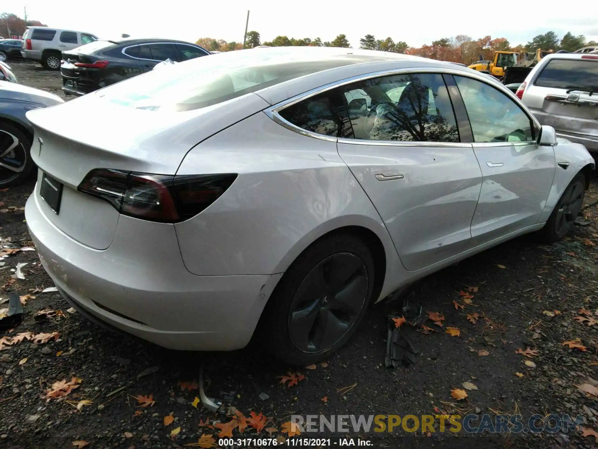 4 Фотография поврежденного автомобиля 5YJ3E1EA5LF747041 TESLA MODEL 3 2020