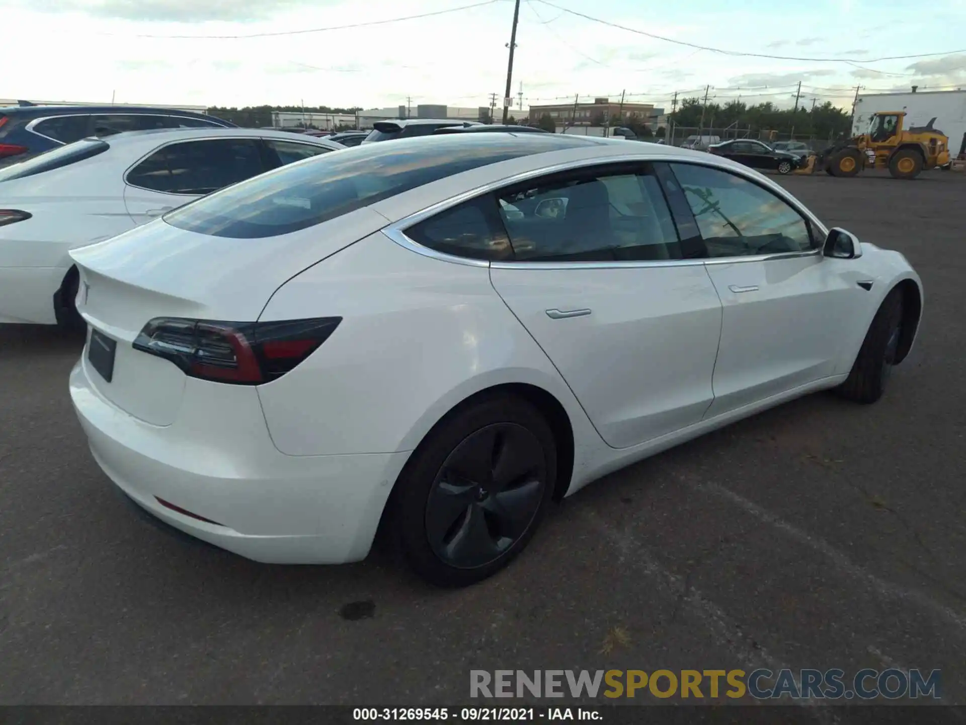 4 Фотография поврежденного автомобиля 5YJ3E1EA5LF785398 TESLA MODEL 3 2020