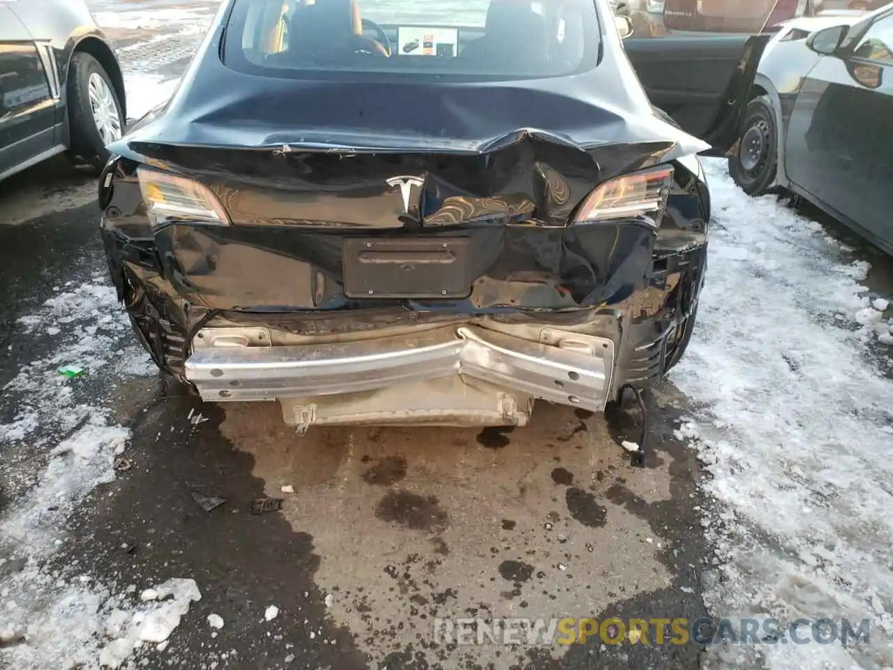 9 Photograph of a damaged car 5YJ3E1EA5LF792125 TESLA MODEL 3 2020