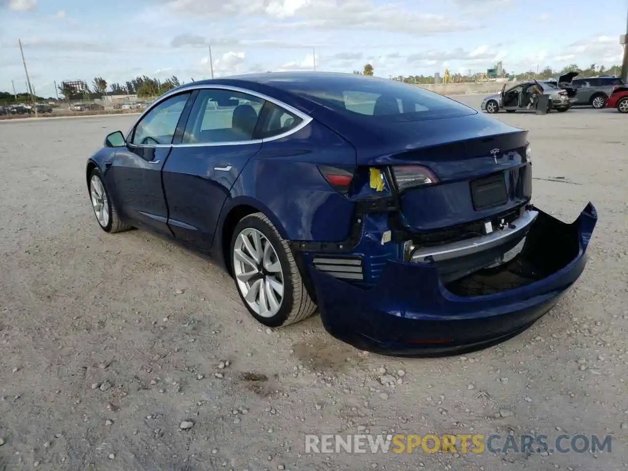 3 Photograph of a damaged car 5YJ3E1EA5LF793002 TESLA MODEL 3 2020