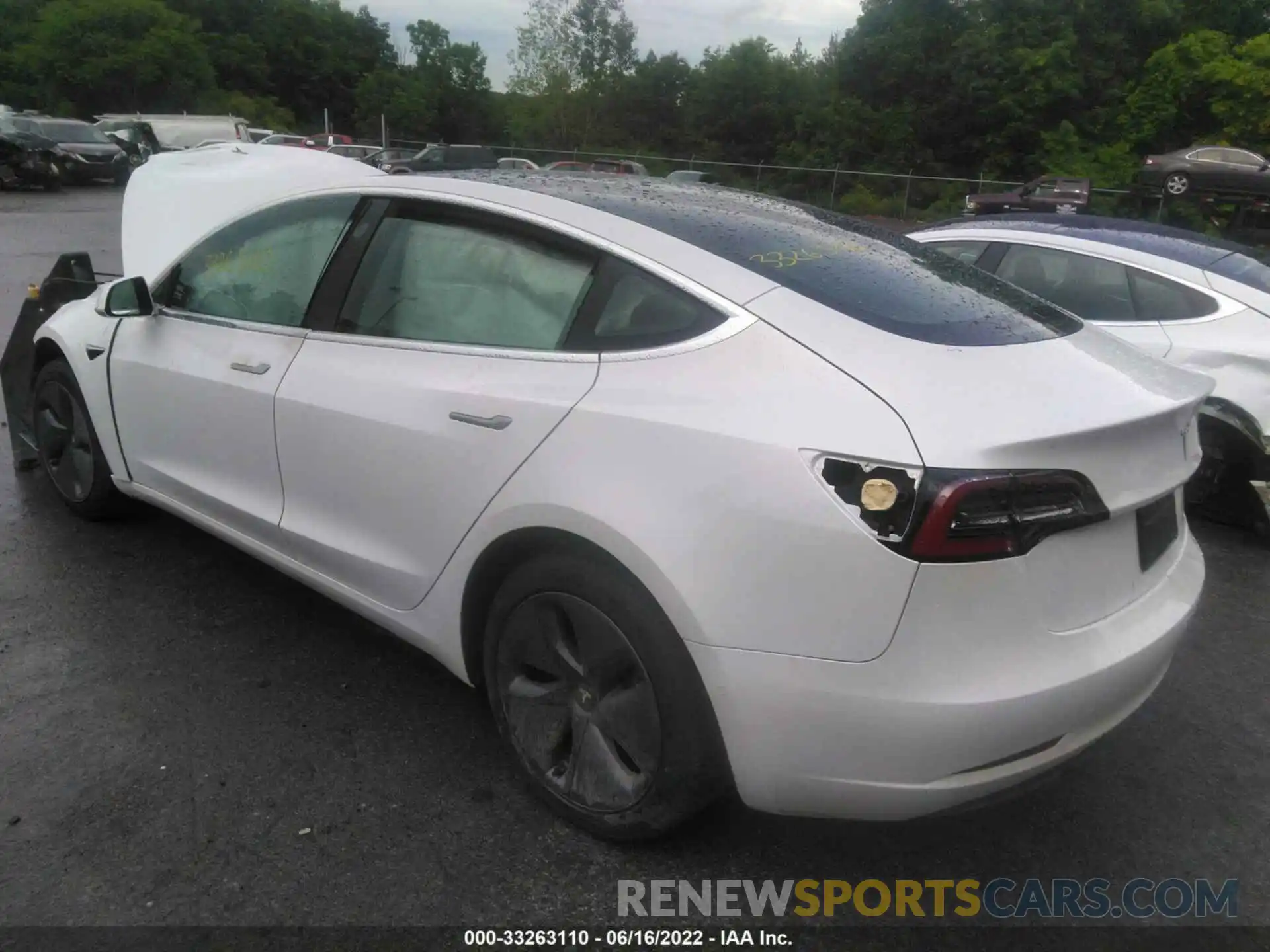 3 Photograph of a damaged car 5YJ3E1EA5LF797244 TESLA MODEL 3 2020